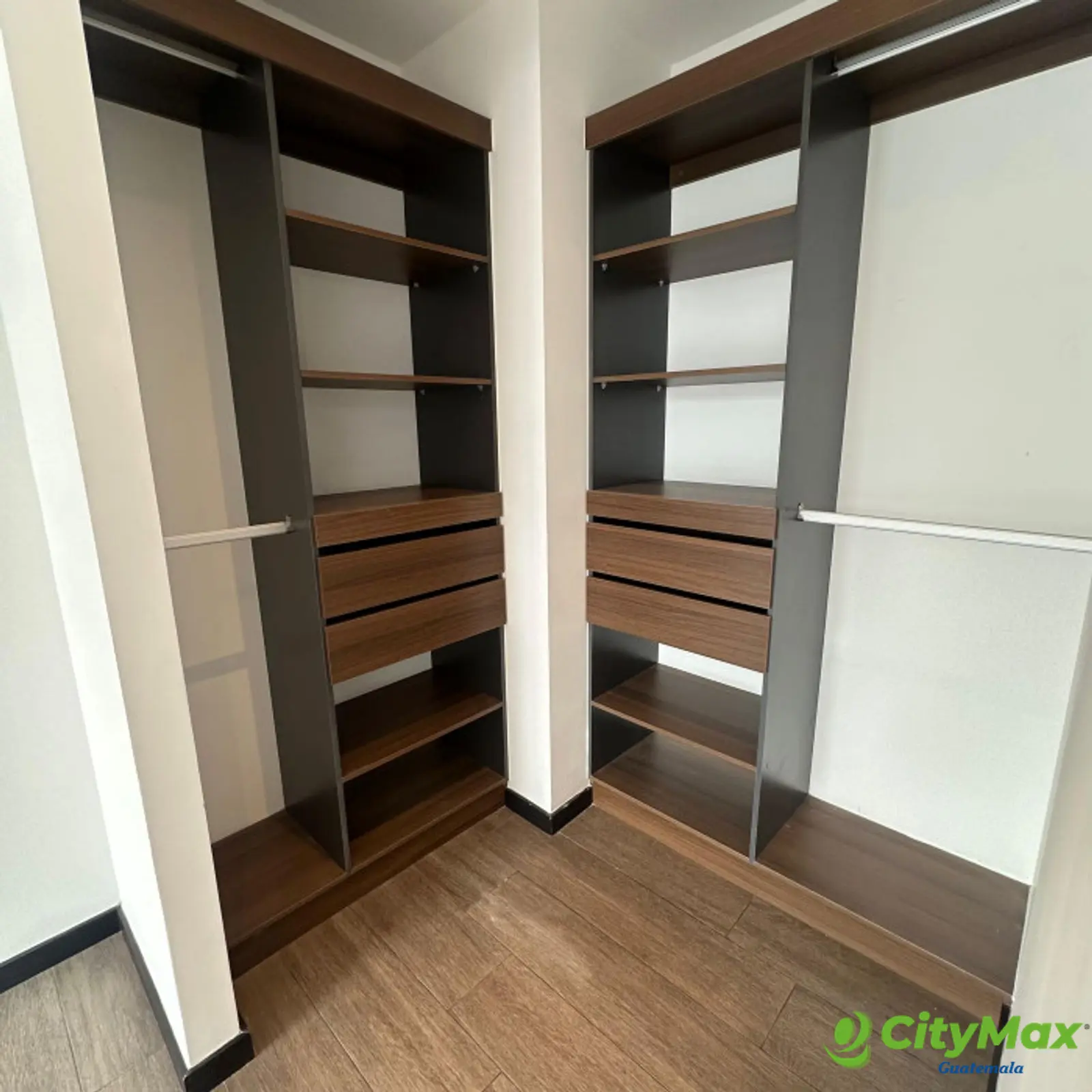 IQ10 Se vende apartamento 2 habitaciones en Zona 10 - foto 24