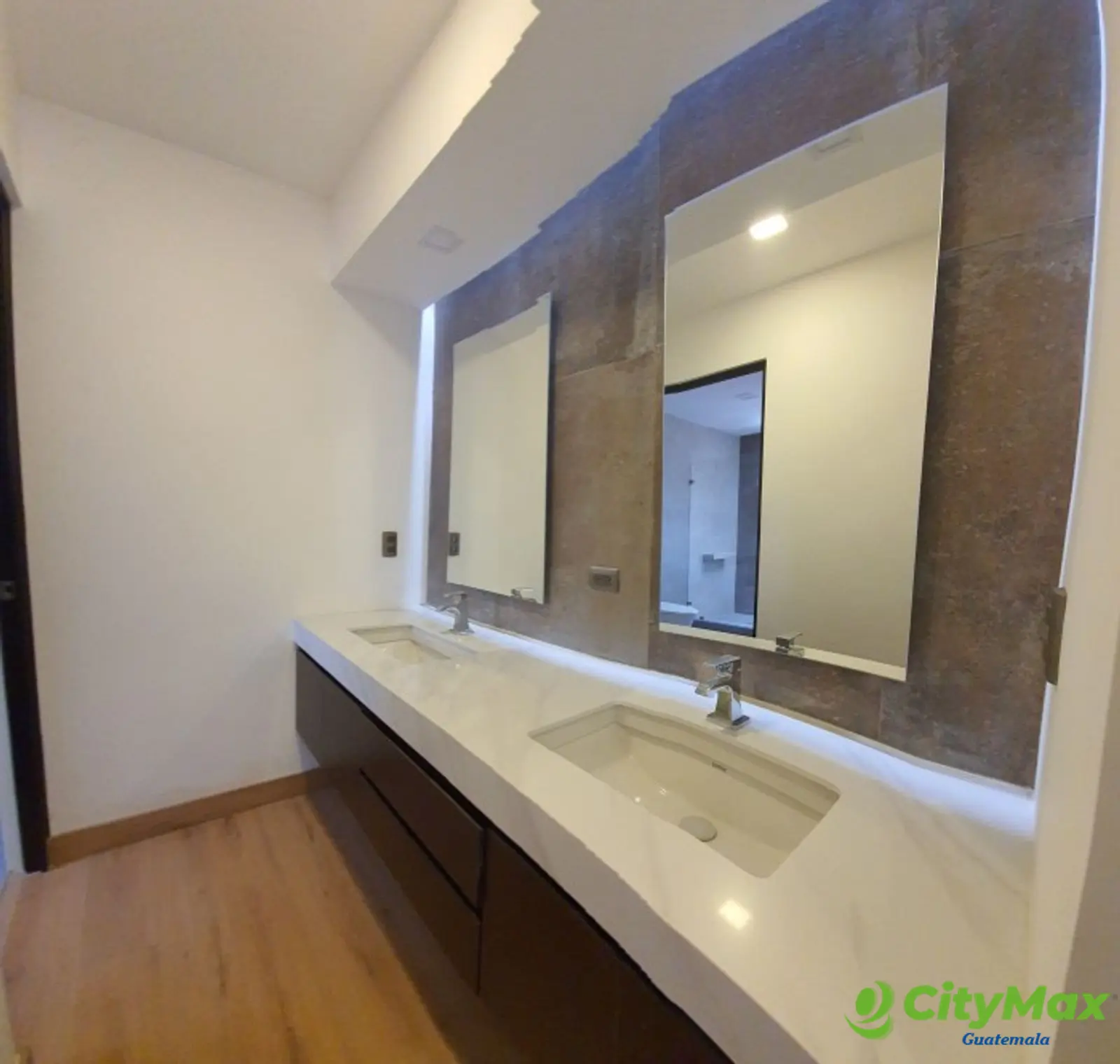 Exclusivo Condominio Casa en Venta individual zona 15  - foto 14