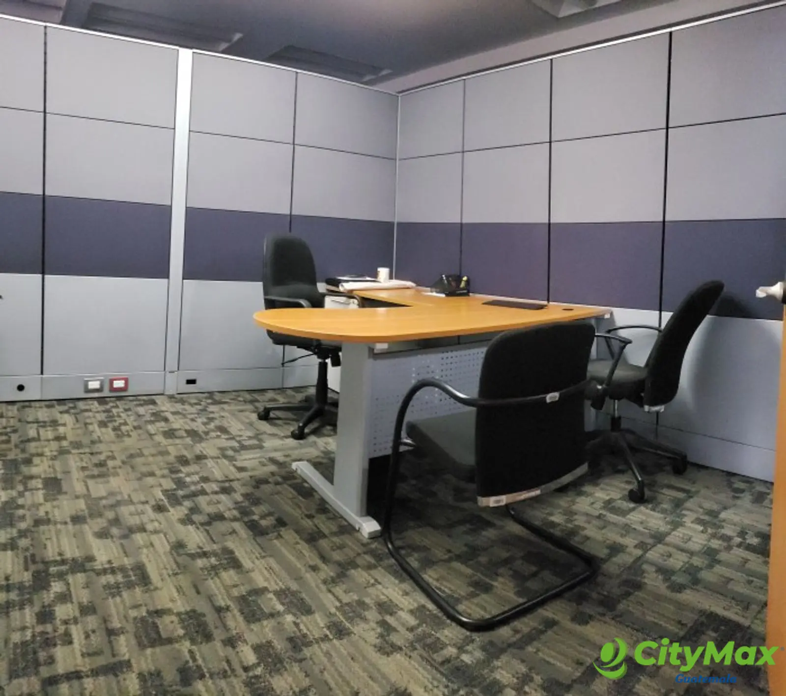 Oficina en venta zona 10 NIVEL COMPLETO inversión  - foto 20