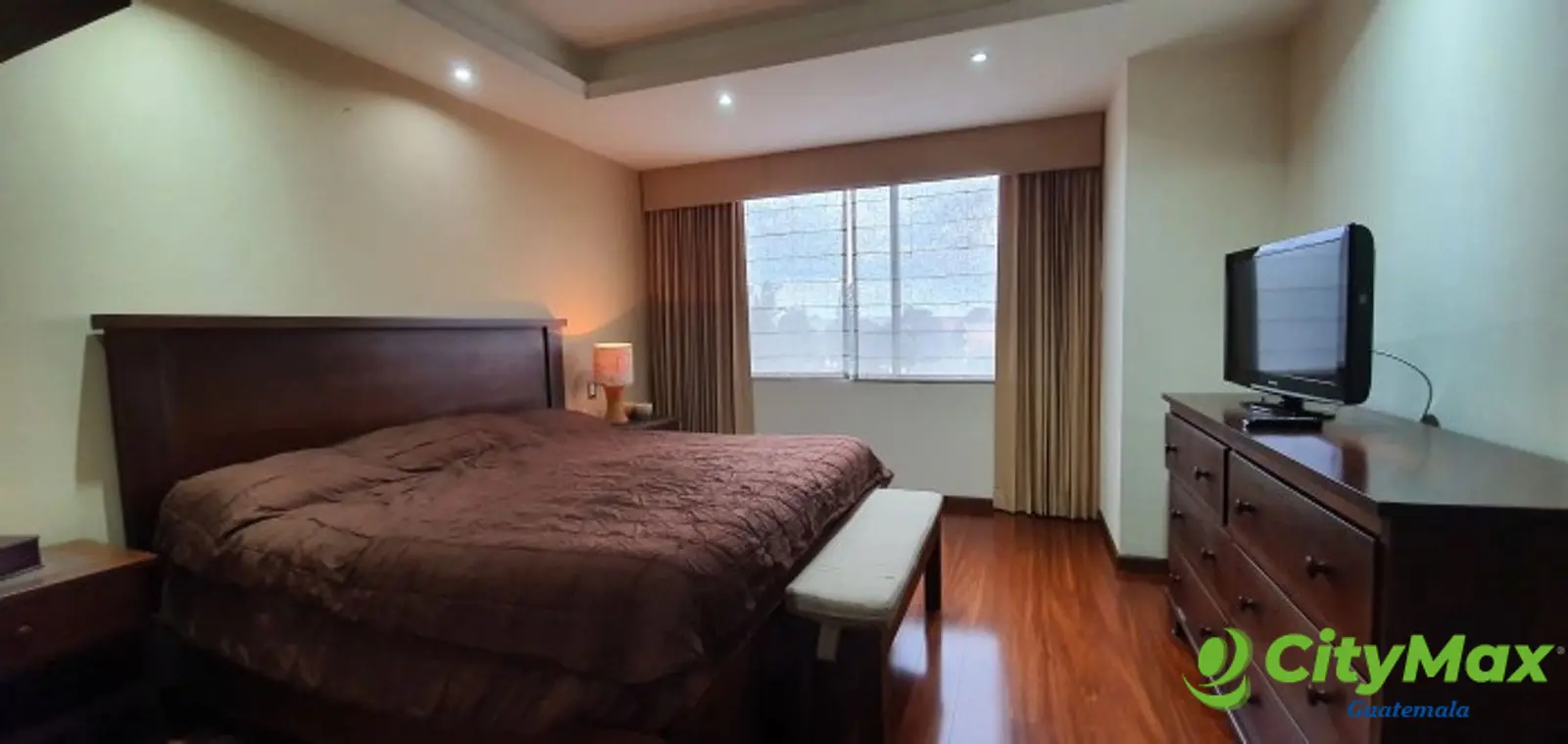 En Alquiler Apartamento Amueblado en Zona 10 Guatemala - foto 16