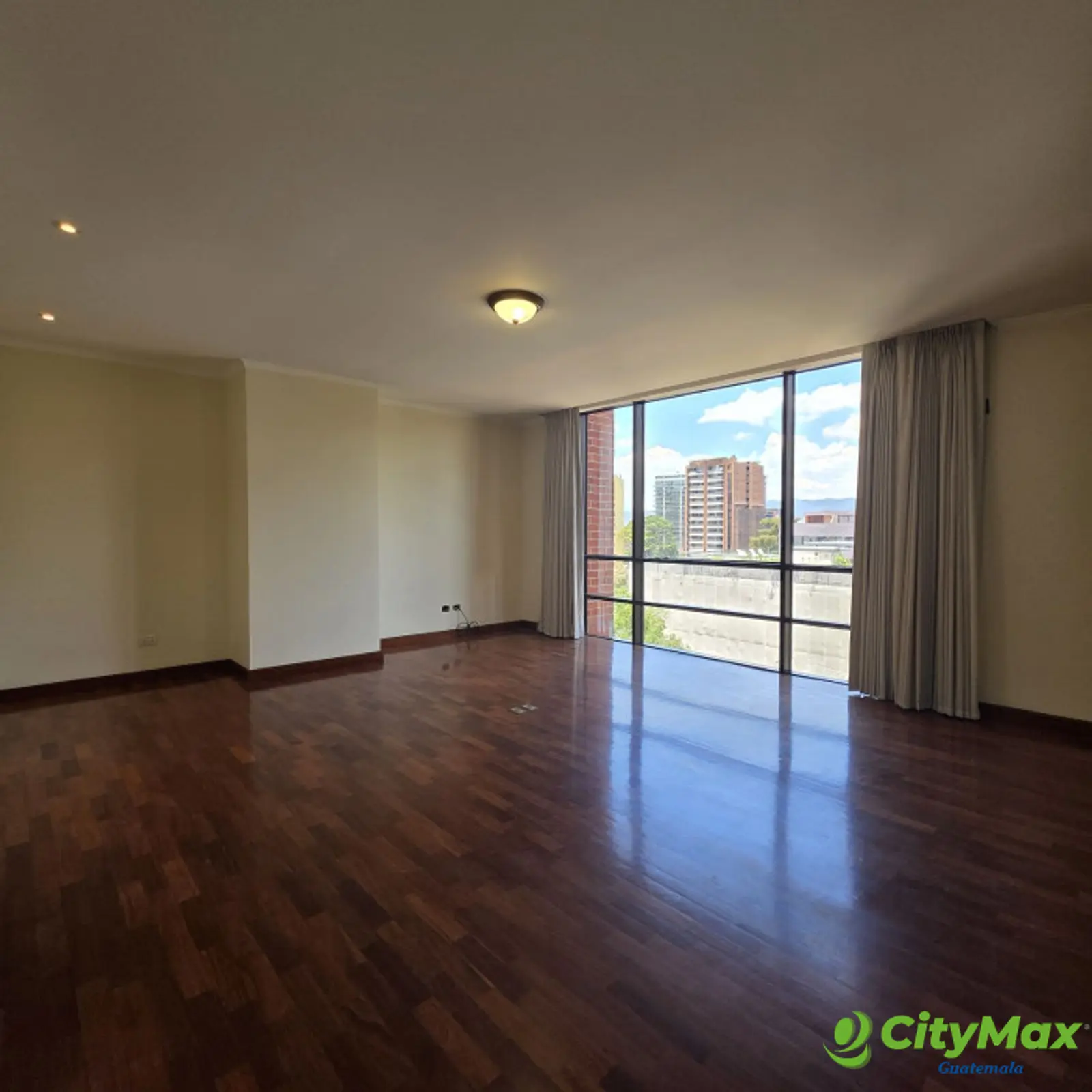 Apartamento en renta en Zona 14 Ciudad de Guatemala - foto 13