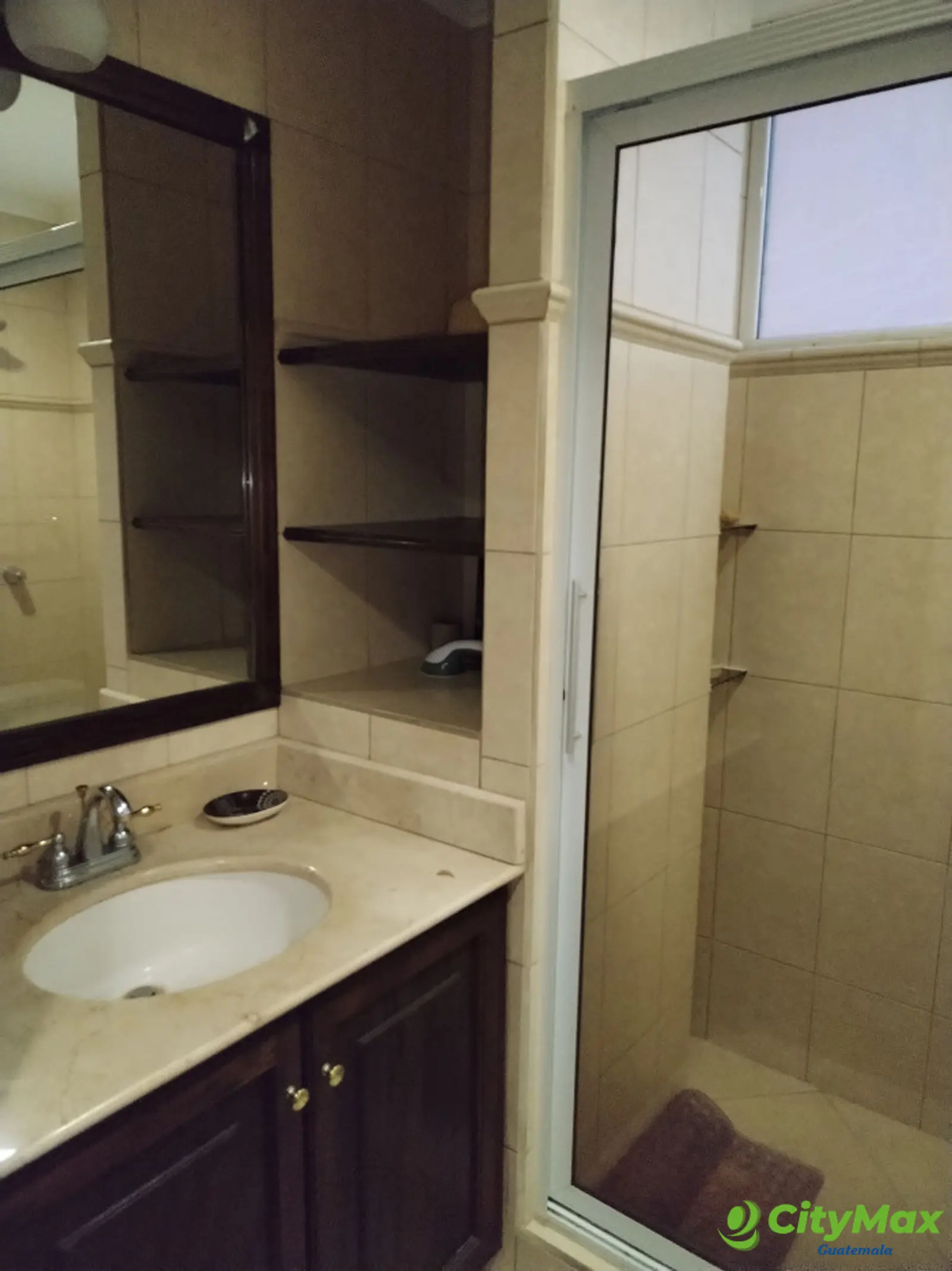 Apartamento en venta zona 10 con 3 habitaciones  - foto 22