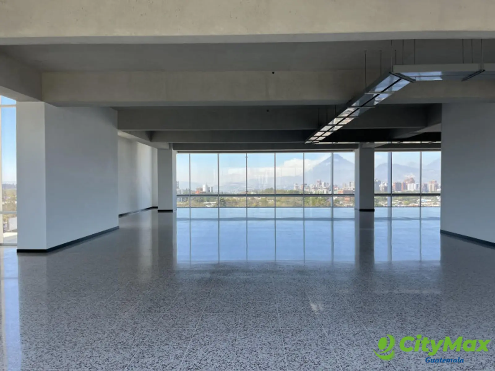 EDIFICIO EN RENTA CON 8,000M2 BOULEVAR PROCERES ZONA 10 - foto 8