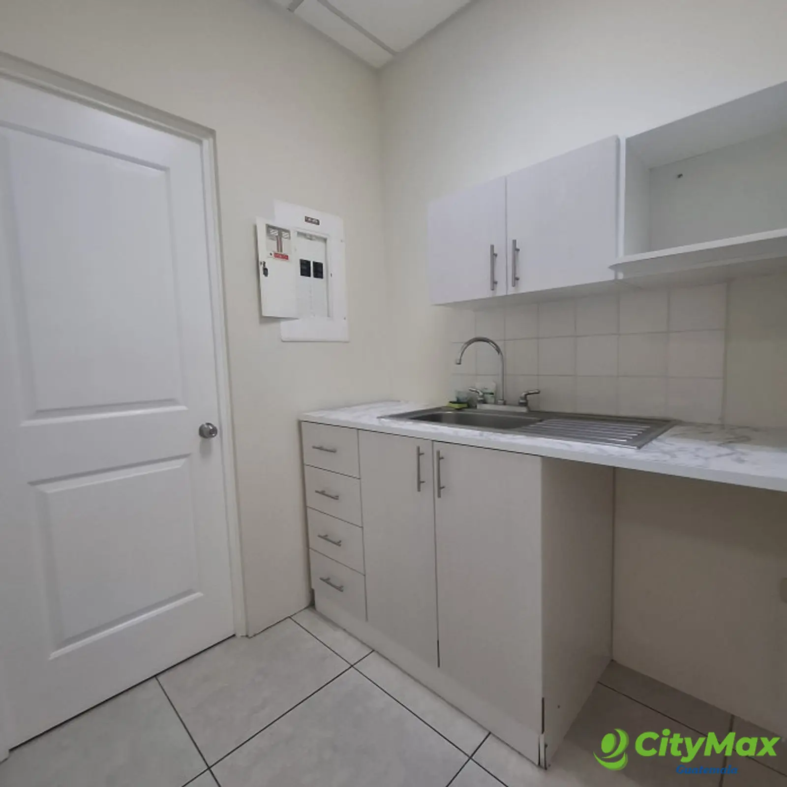 Oficina en Venta en Zona Pradera Zona 10 - foto 9