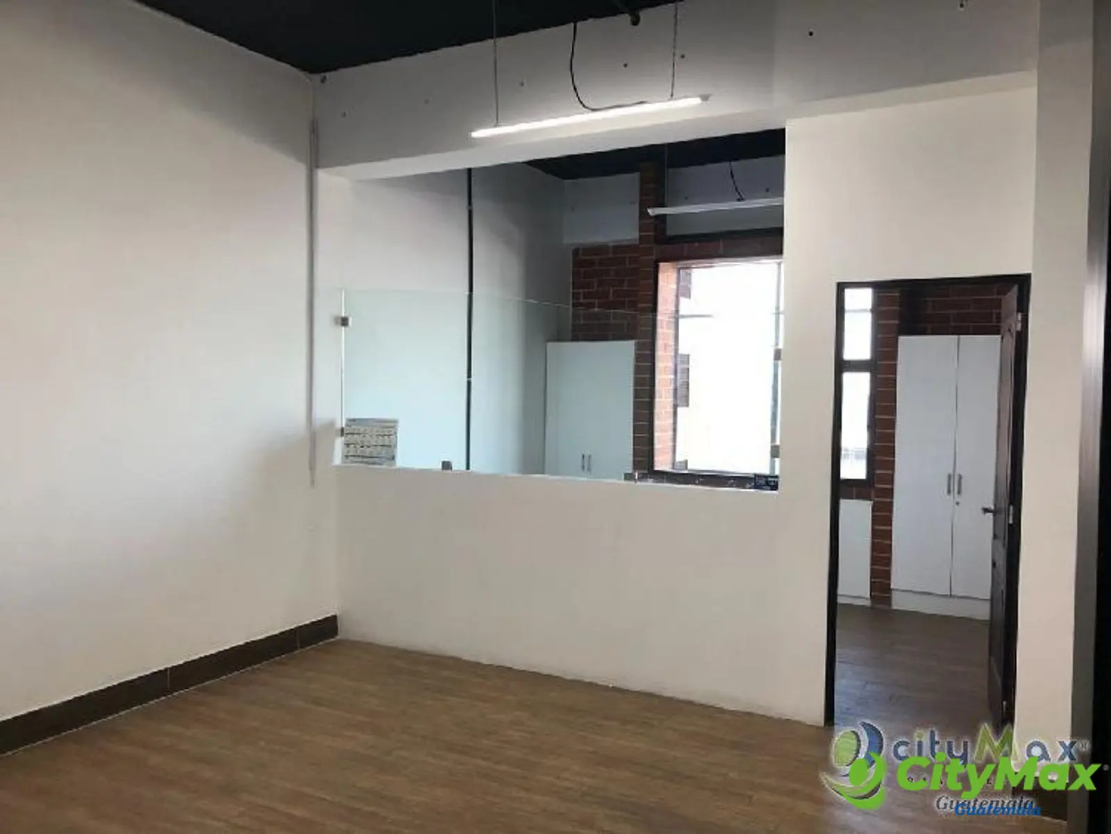 Venta de Oficina por Miraflores zona 11 Nivel Alto - foto 3