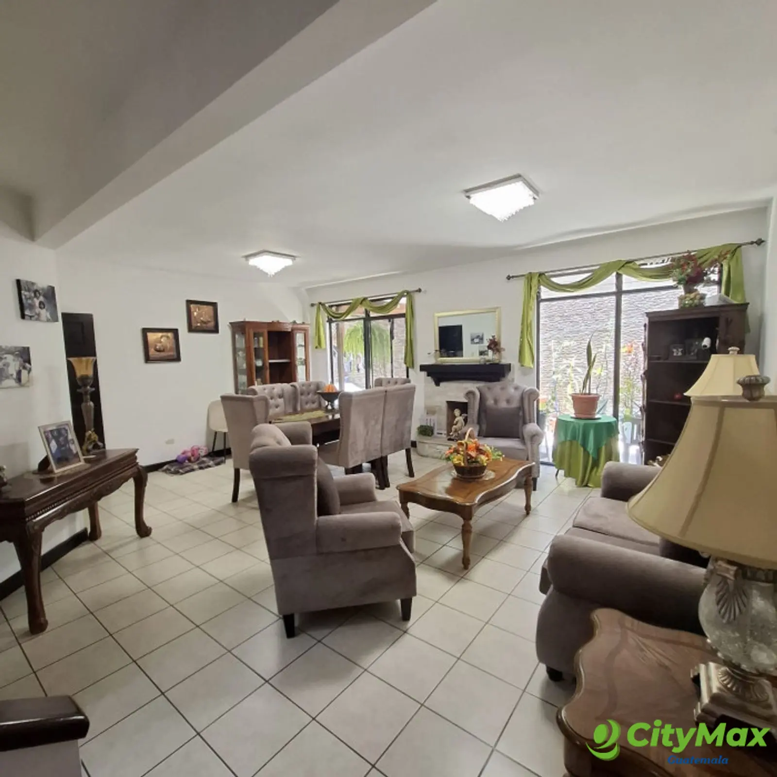 Casa en Venta 245 metros zona 4 de Mixco con garita - foto 3