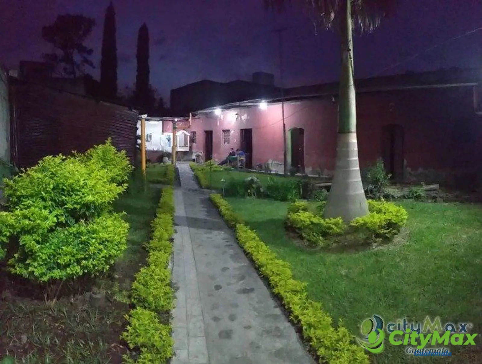 Excelente Ubicacion Terreno en Renta a mts del Parque!! - foto 4