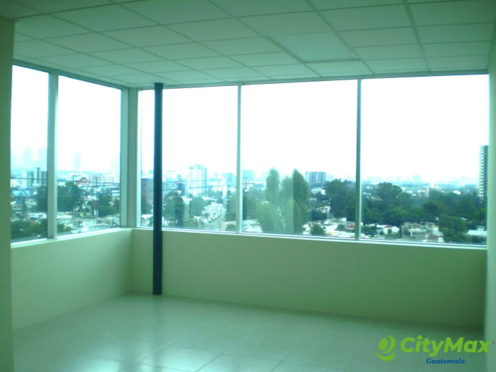 En Alquiler Oficina Zona Pradera con 78.59m2 en Zona 10 - foto 7