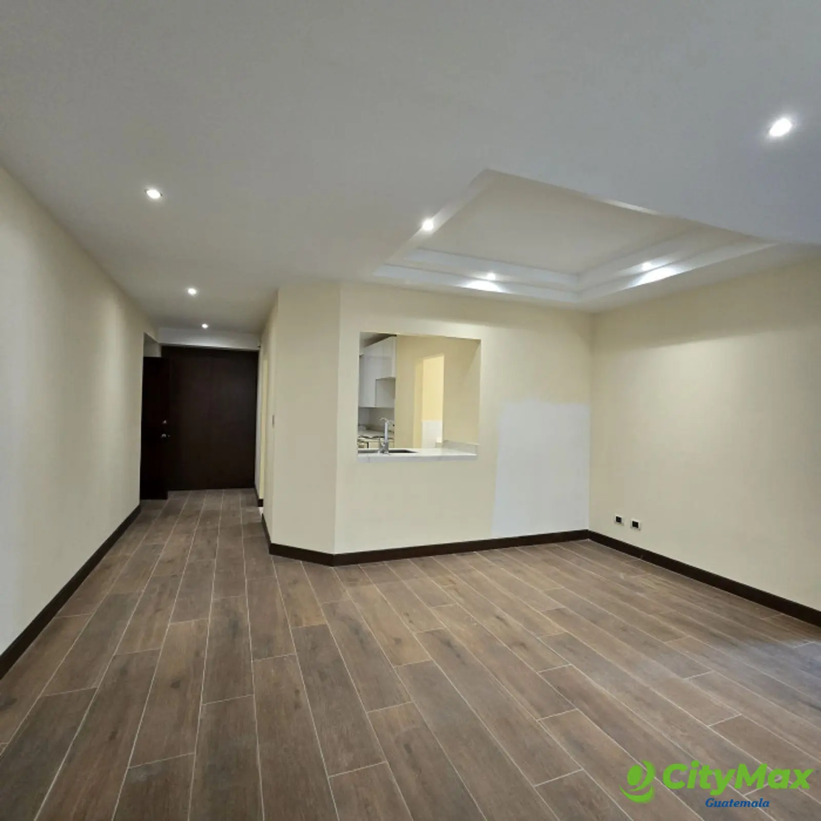 En venta apartamento en Oakland zona 10 Guatemala - foto 3