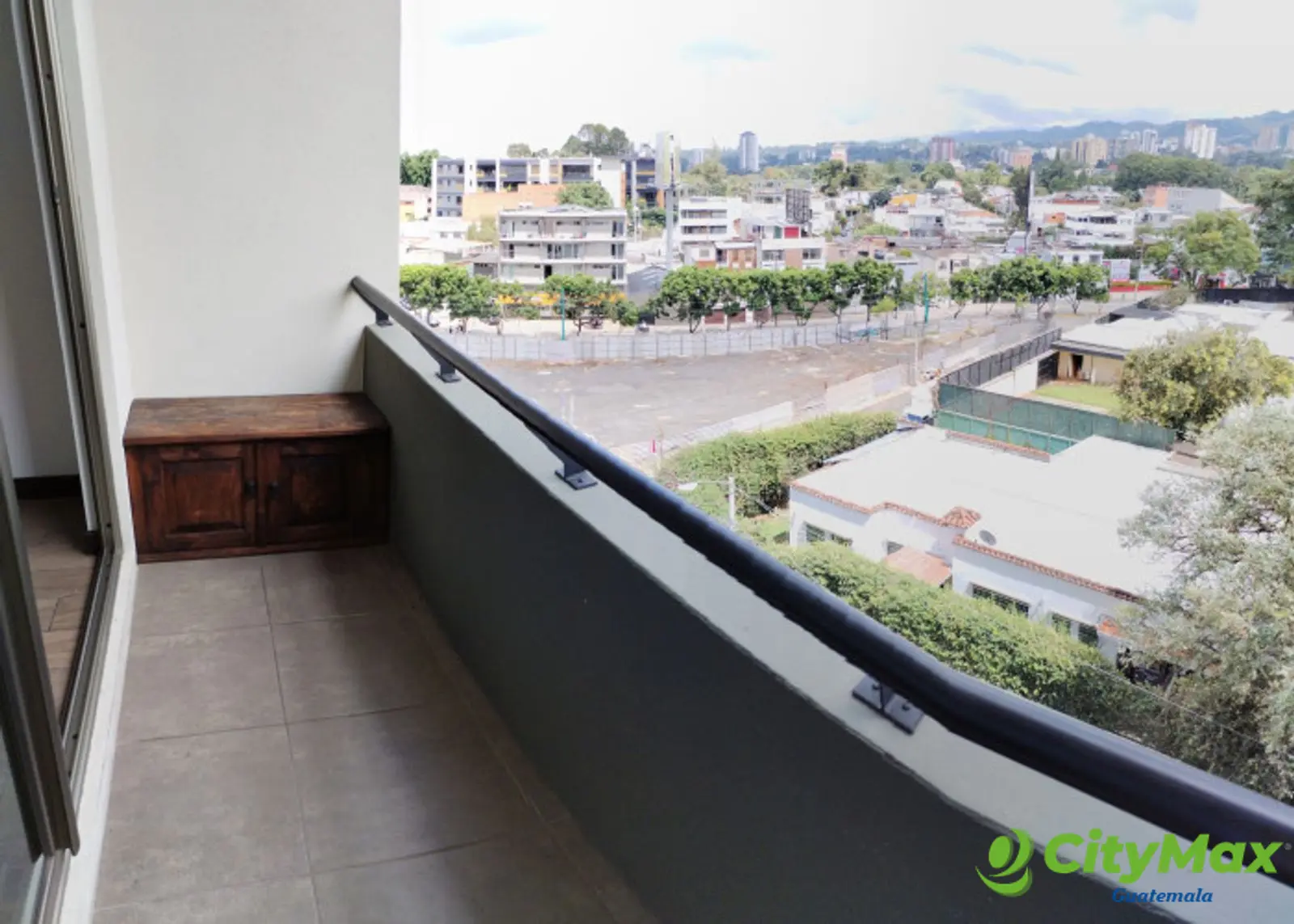 Apartamento en Renta en Zona 10 Edificio Verona - foto 4