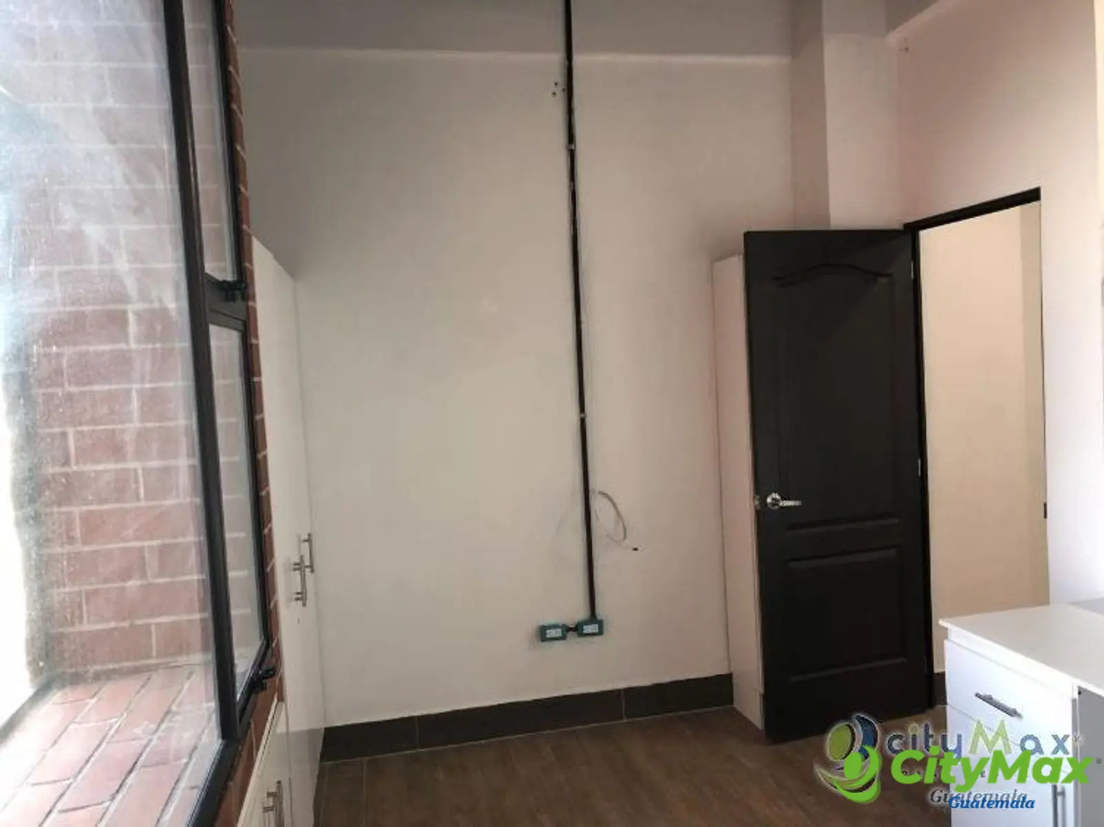 Venta de Oficina por Miraflores zona 11 Nivel Alto - foto 8