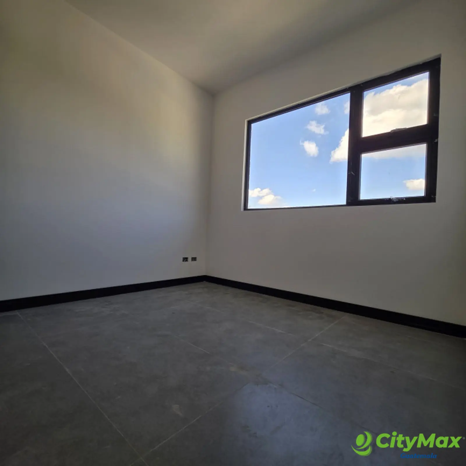 Apartamento 3 Dormitorios en Venta Zona 15 Nivel Alto - foto 13