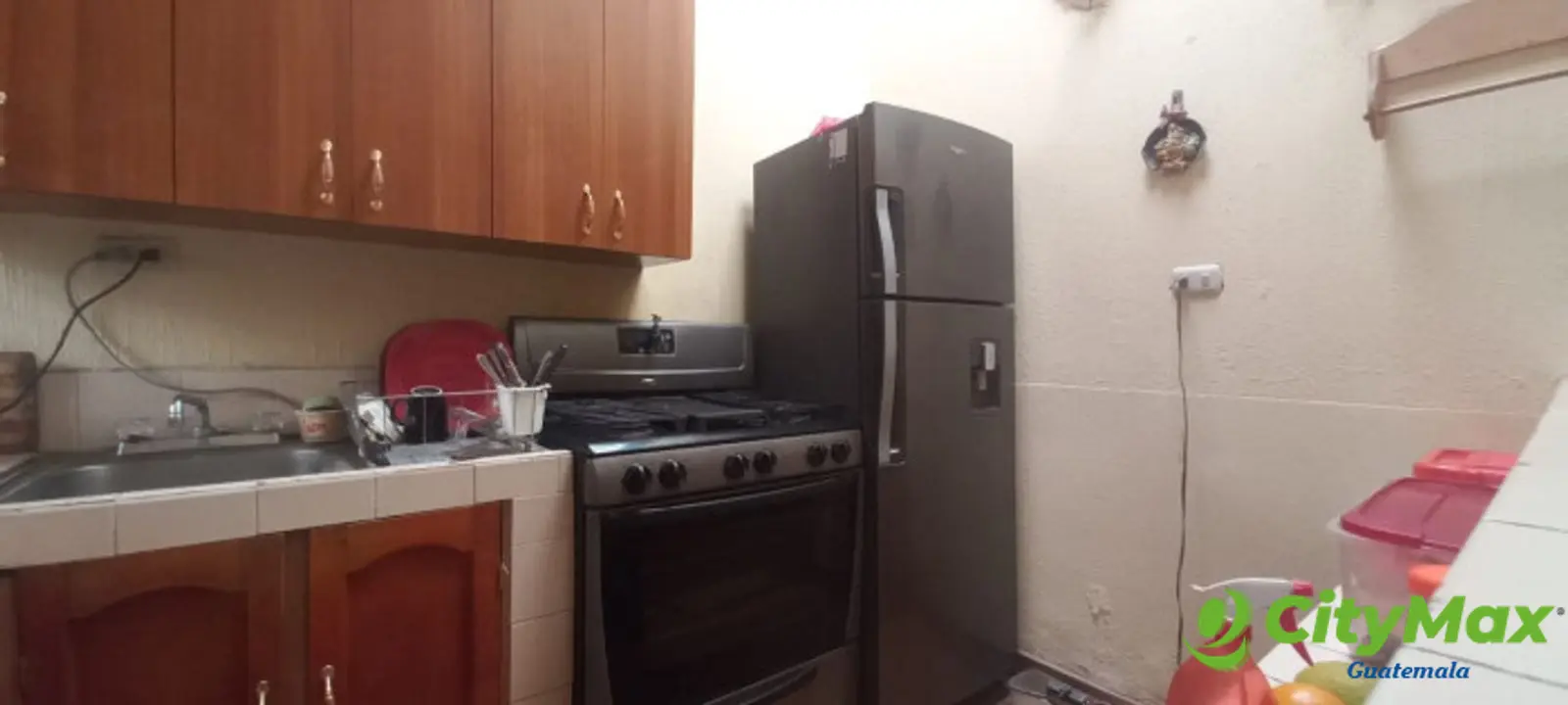 Casa con bodega en venta en zona 2 de Mixco Alvarado - foto 8
