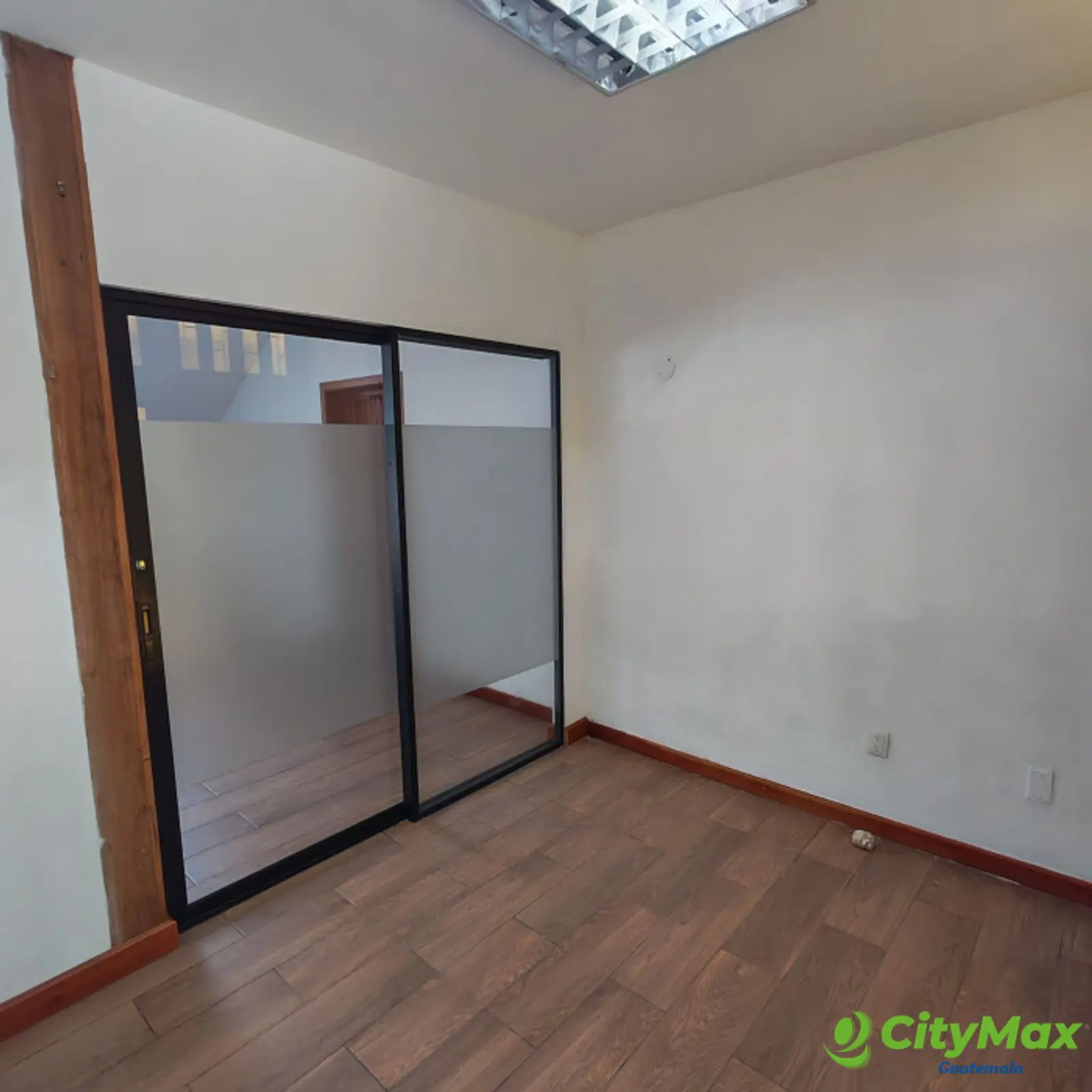 Casa ideal Oficinas en Renta zona 14 - foto 6