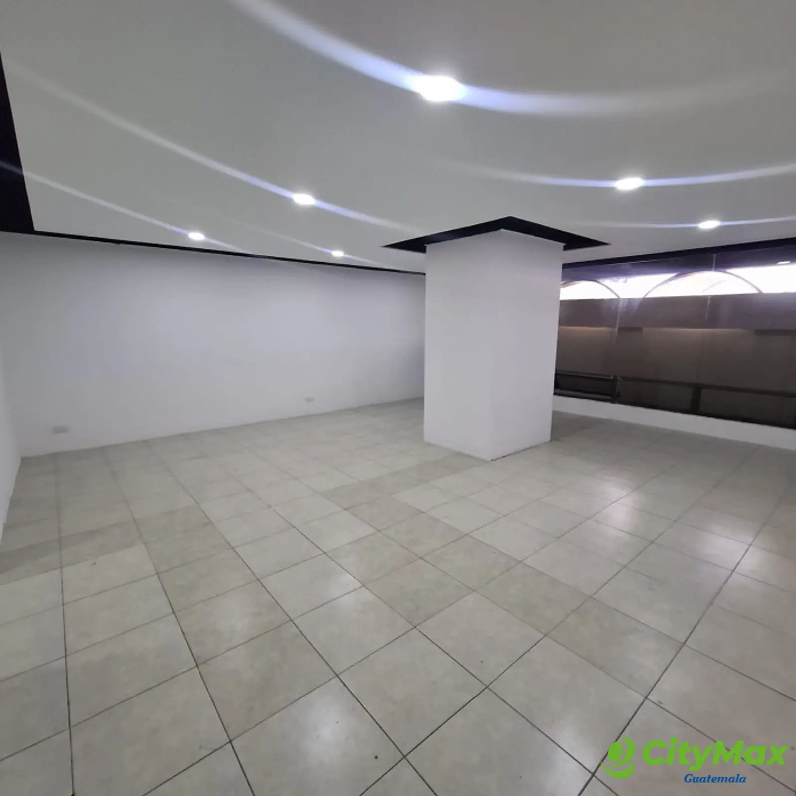Oficina Comercial en Renta en Zona 10Ciudad de Guatemala - foto 2