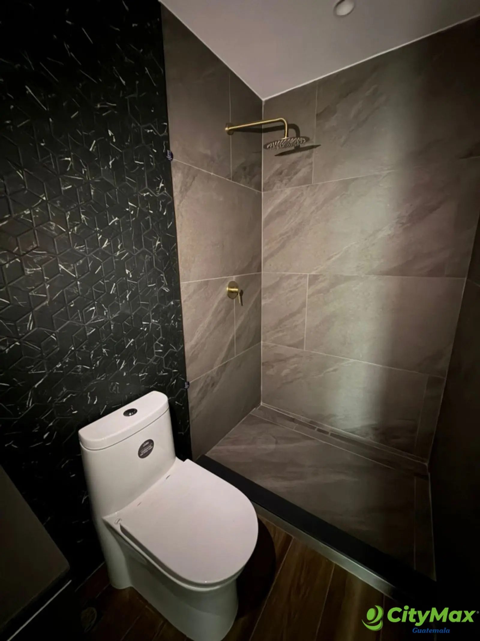 Apartamento en Renta de 3 Habitaciones en zona 10 - foto 6