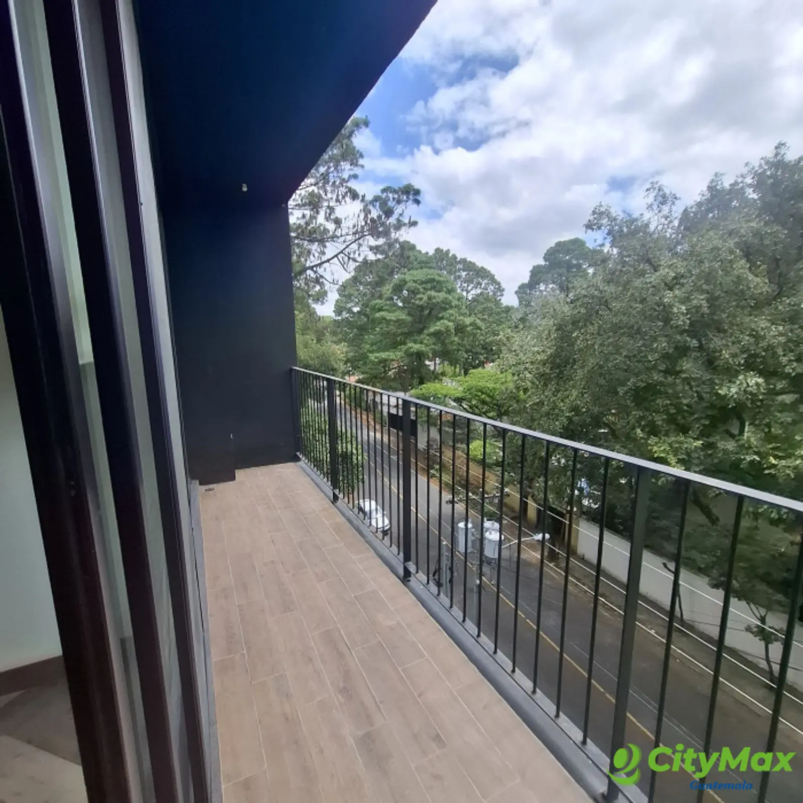 Apartamento en venta Kanajuyu zona 16 - foto 4