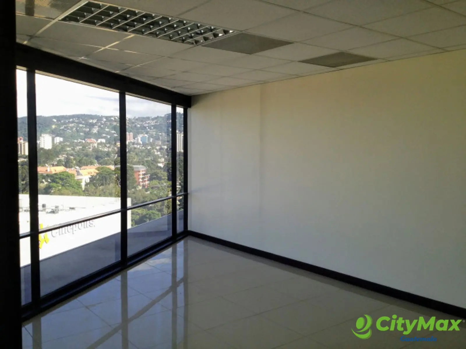 Oficina en venta inversion zona 10 Guatemala - foto 7