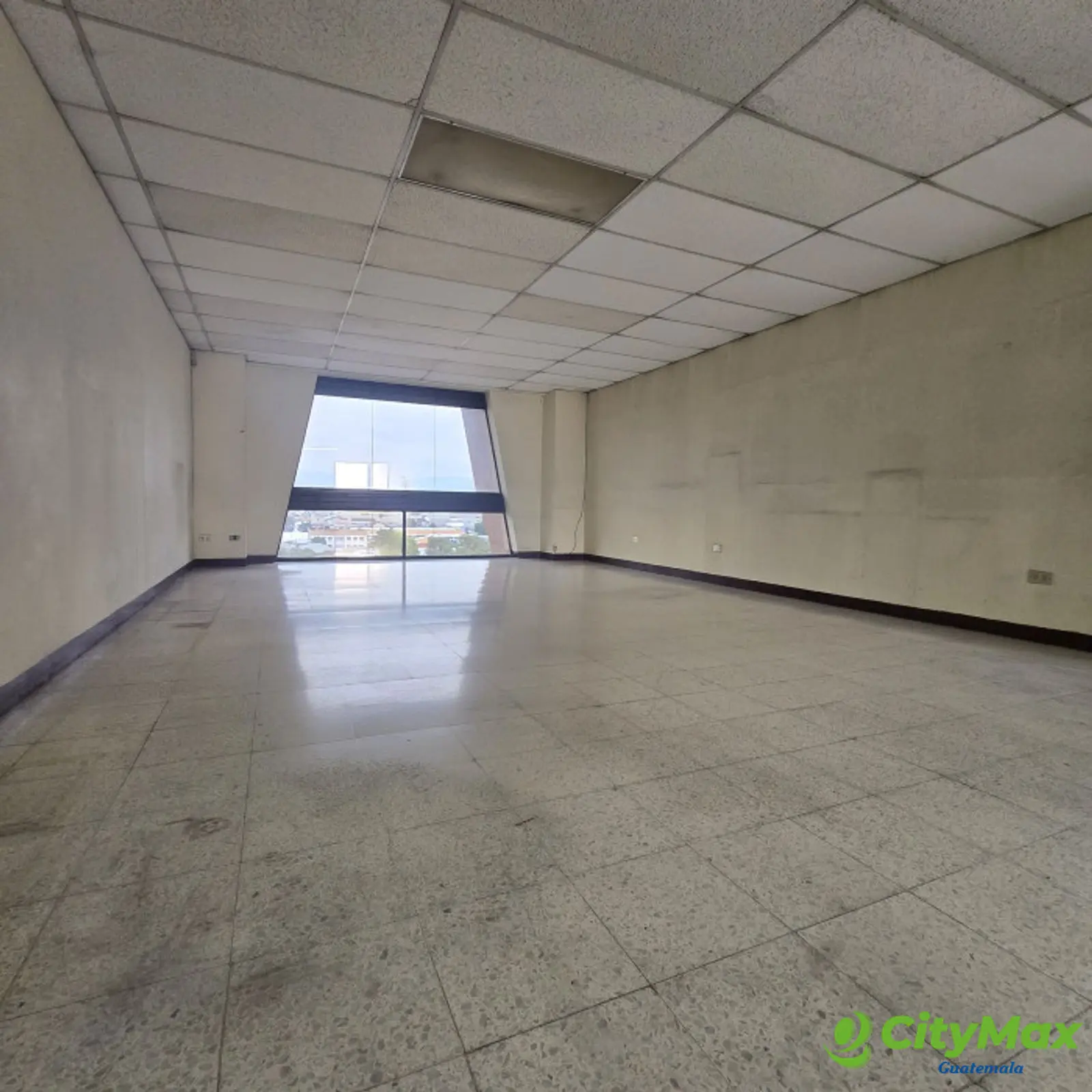 Oficina en alquiler zona 9 cerca estacion transmetro - foto 4