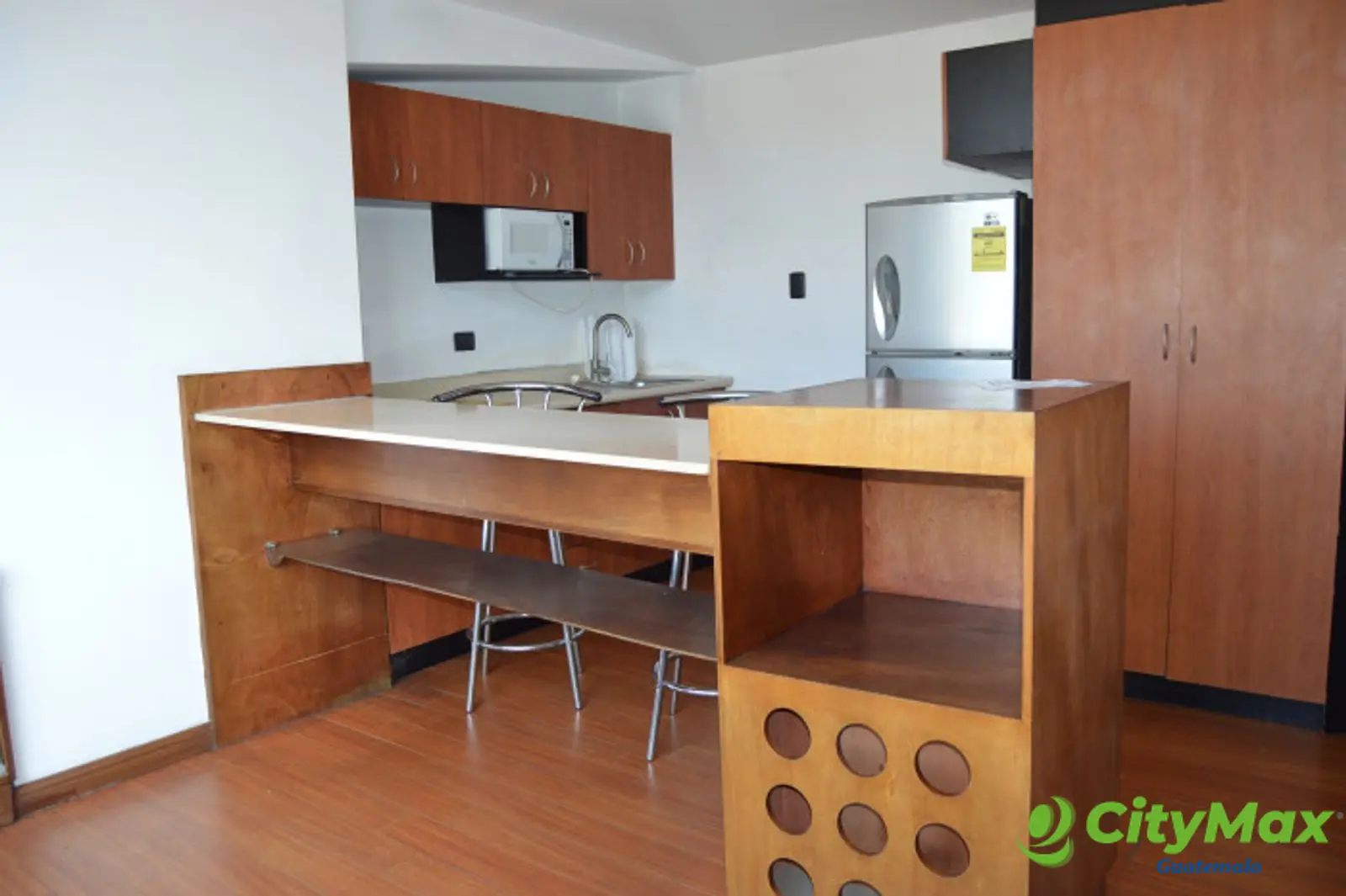 En Renta apartamento Amueblado en zona 13 Americas - foto 3