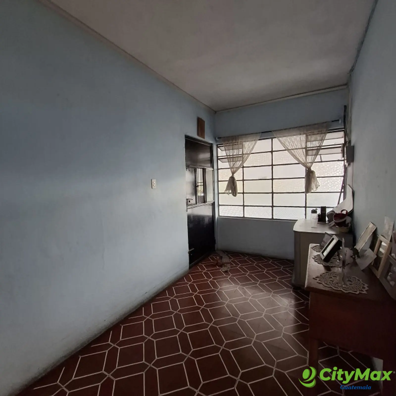 Casa en venta en zona 7 Tikal 1 Avenida Principal - foto 3