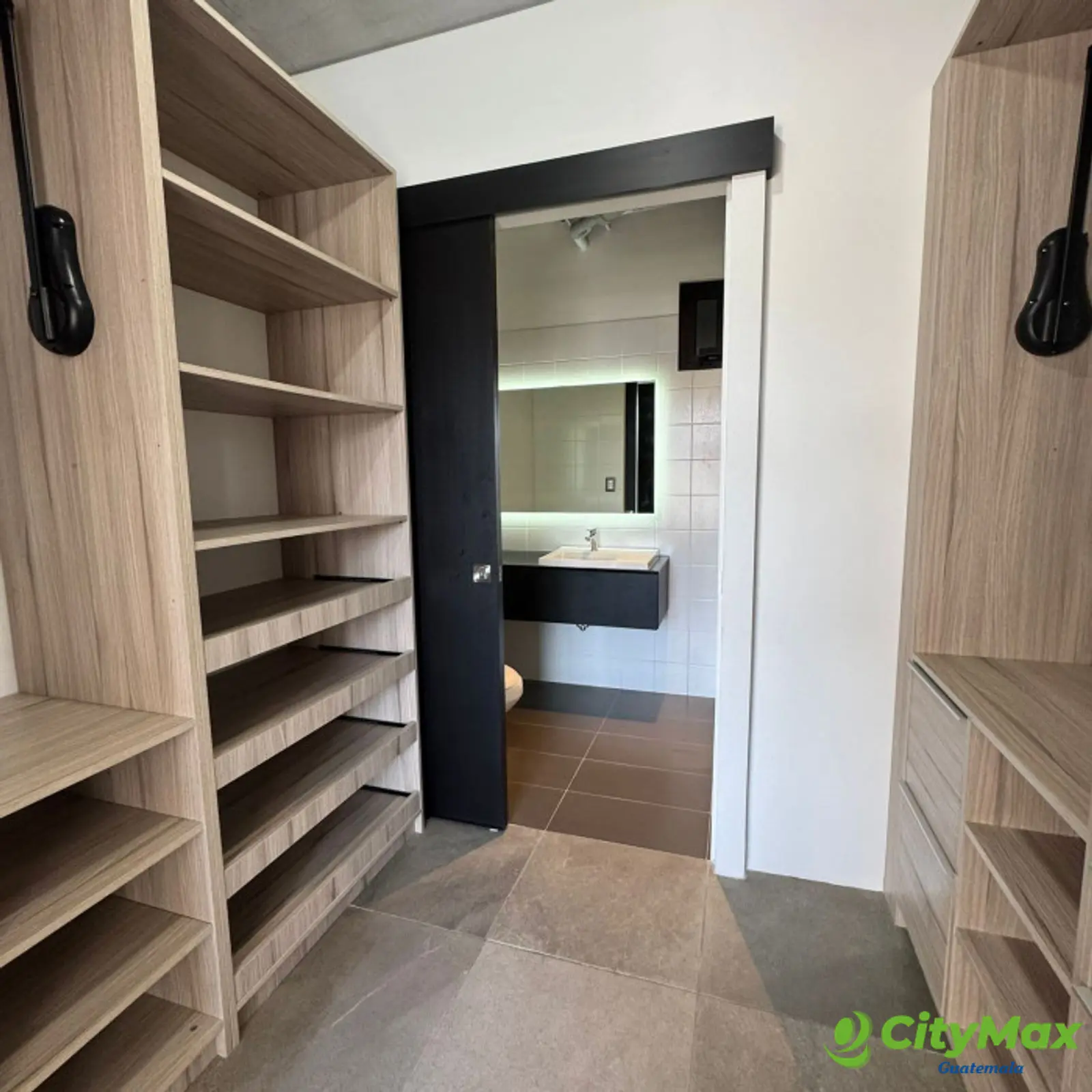 Apartamento en renta en zona 16, Shift - foto 9