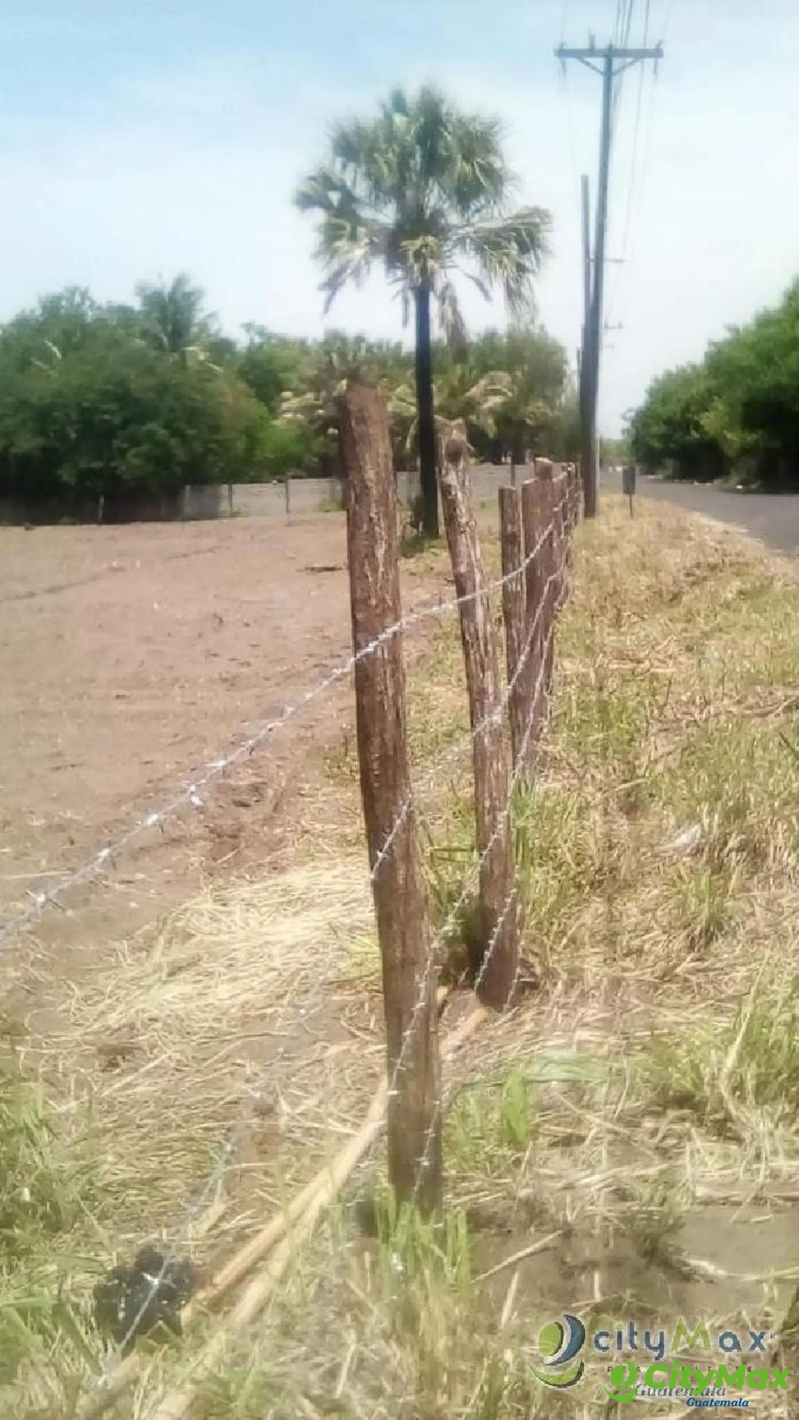 Terreno en venta en La Curvina Monterrico - foto 3