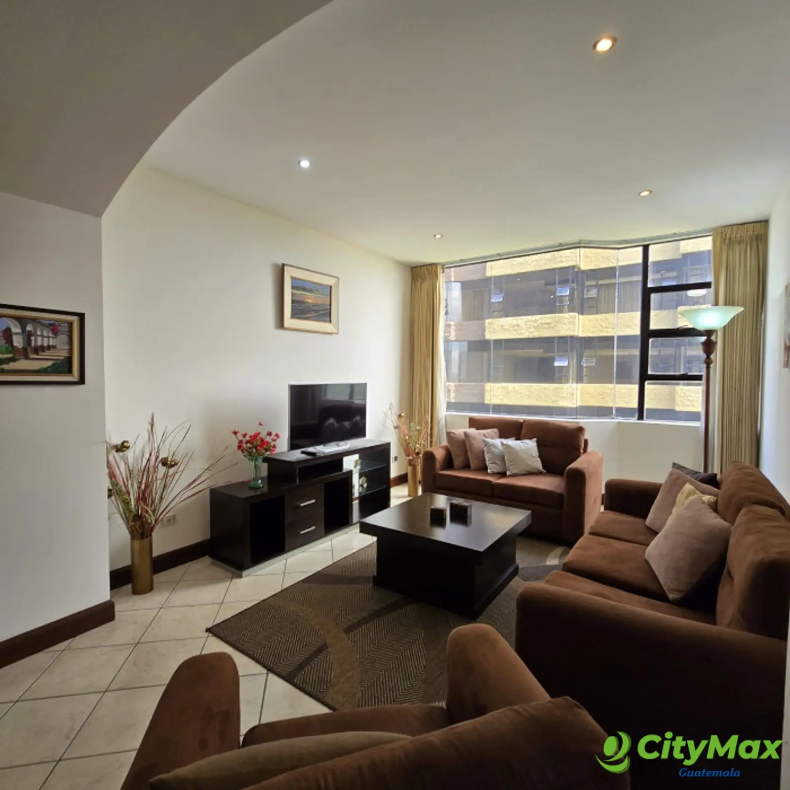 Apartamento amueblado y equipado en RENTA en la Zona 10 - foto 2