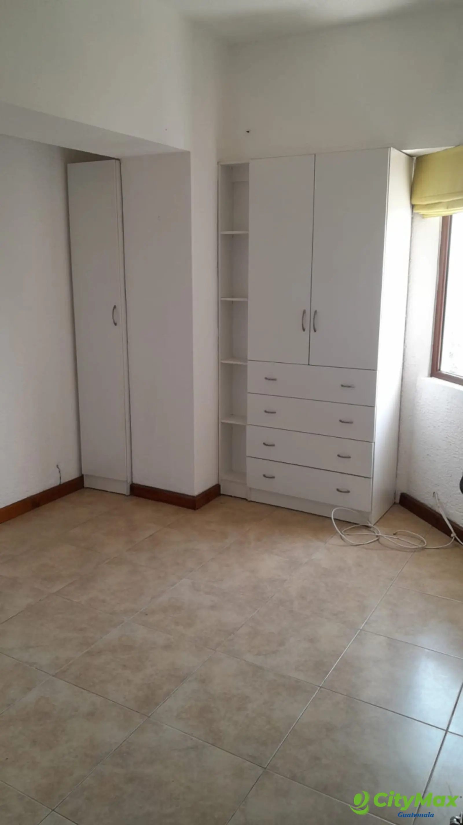 Amplio e iluminado apartamento en renta en Zona 15 - foto 9