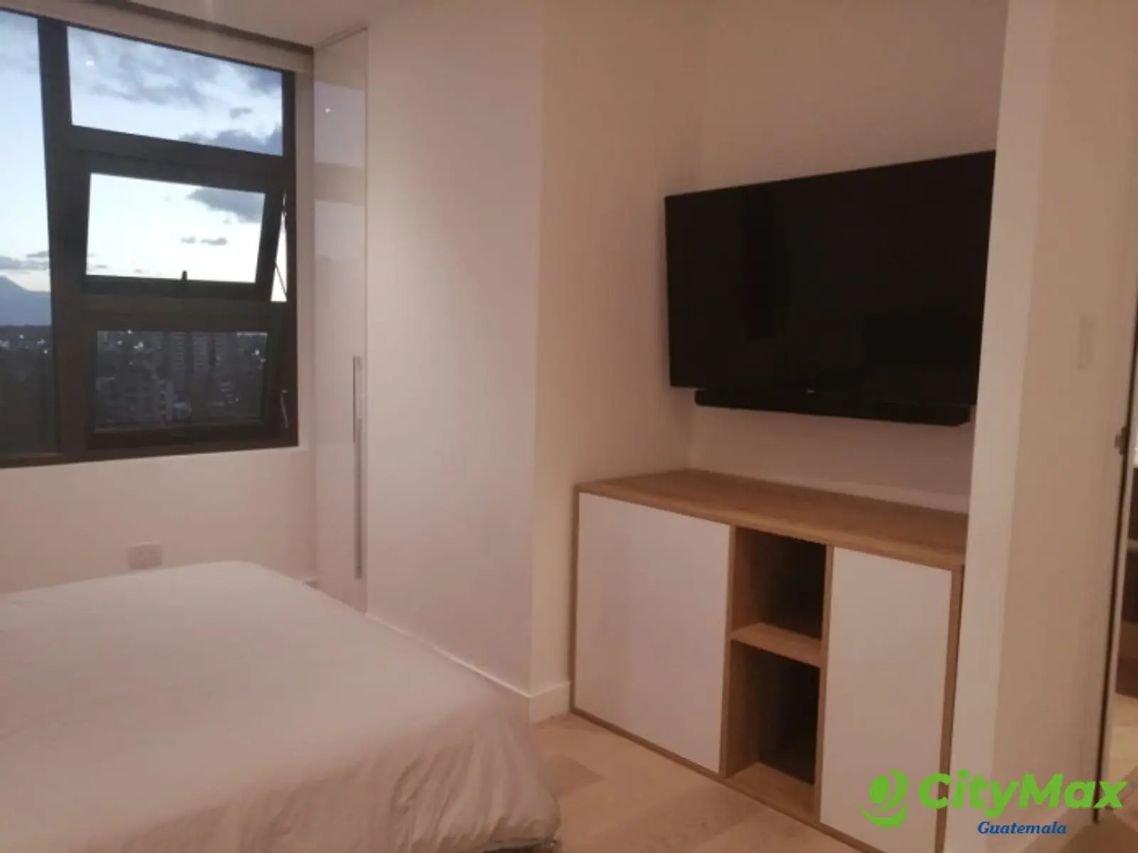 Pent House amueblado en venta lindas vistas zona 15  - foto 23