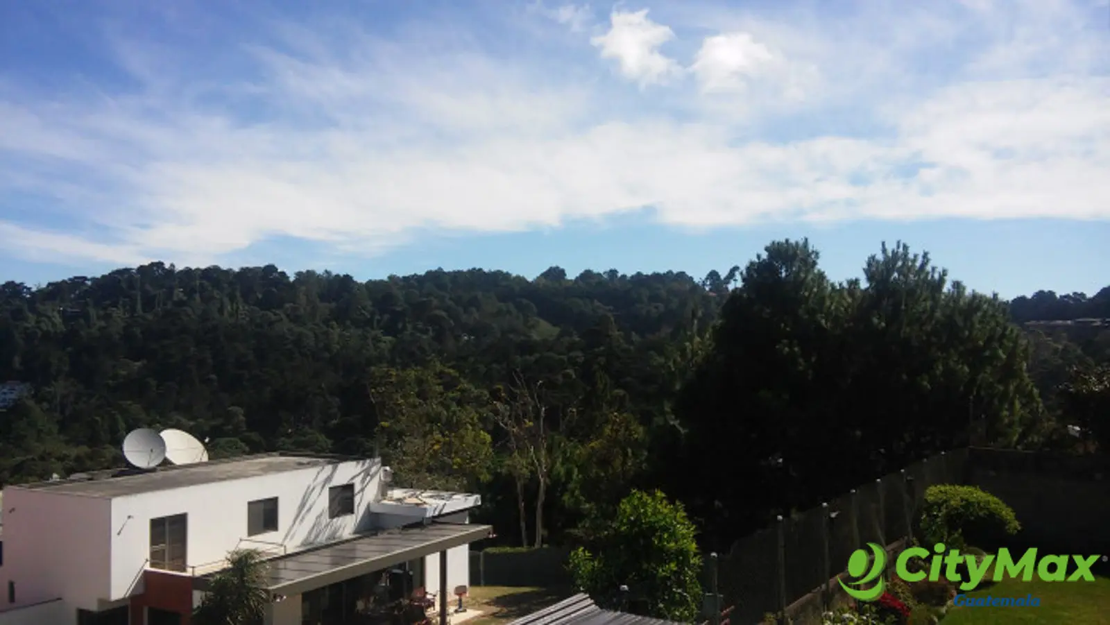 Bella casa en venta en KM 9.5 CES ALTOS DE MONTEBELLO - foto 16