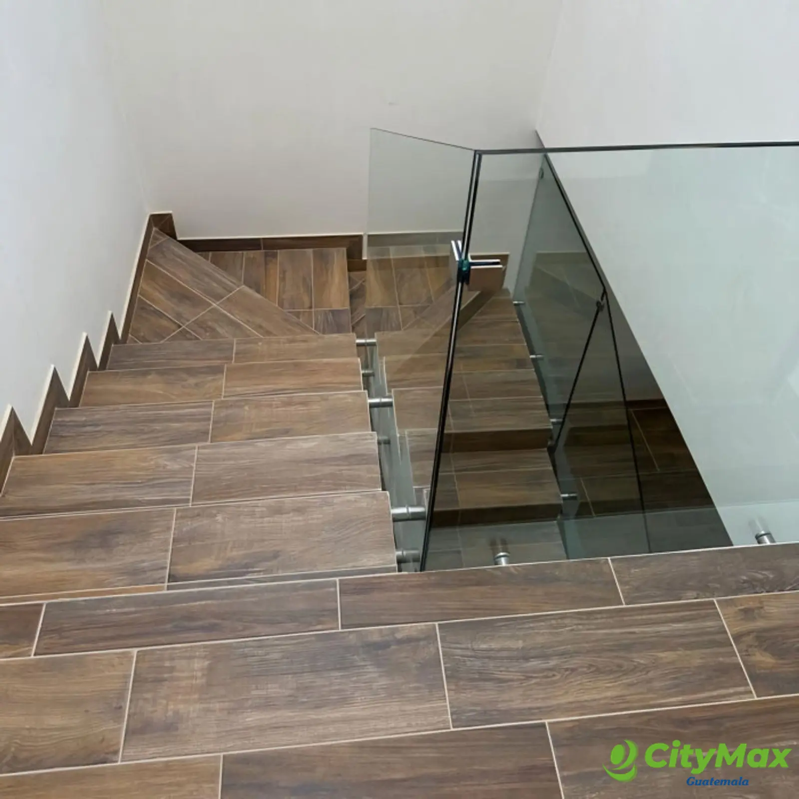 Town House en Renta en Zona 16 Hacienda Real - foto 6