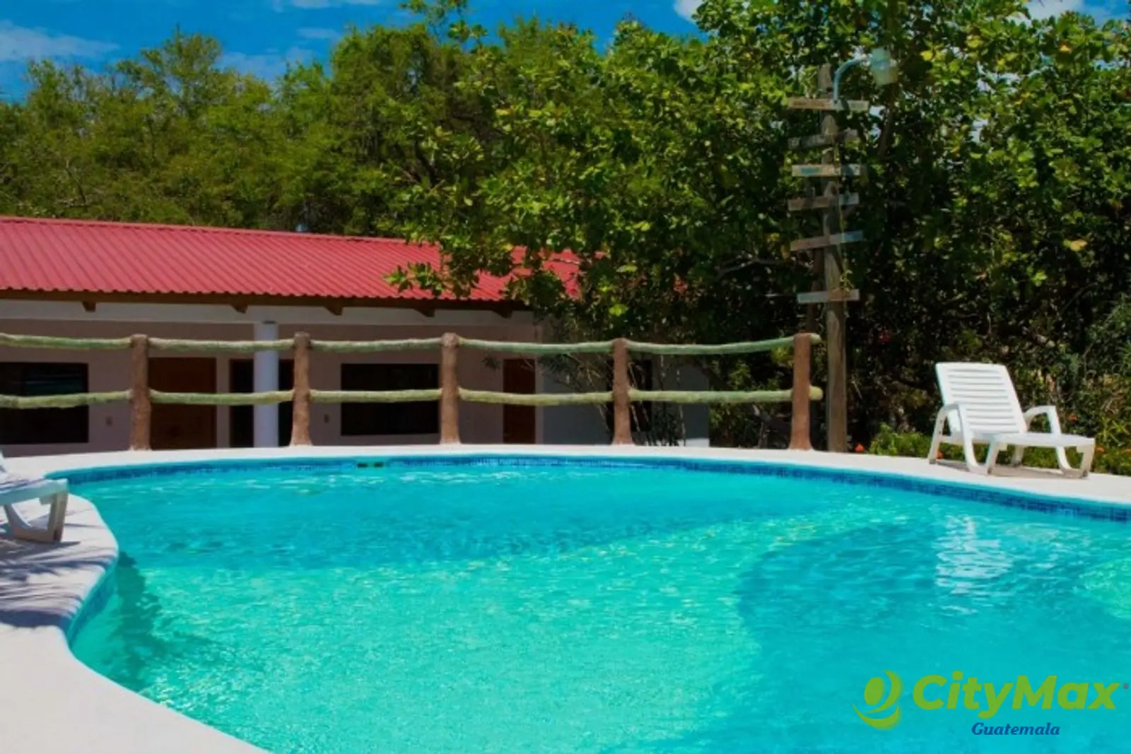 Lindo Chalet en Venta en Monterrico Guatemala - foto 3