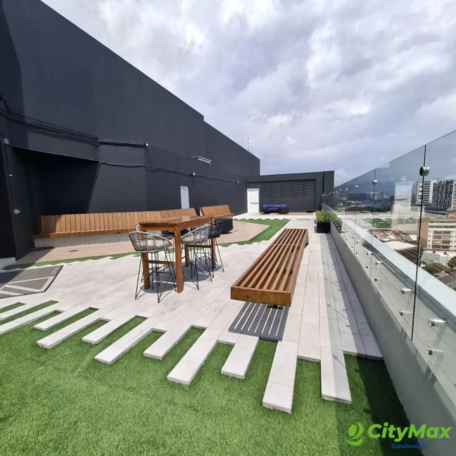 Apartamento en renta en edificio séptimo zona 4 Guate - foto 2