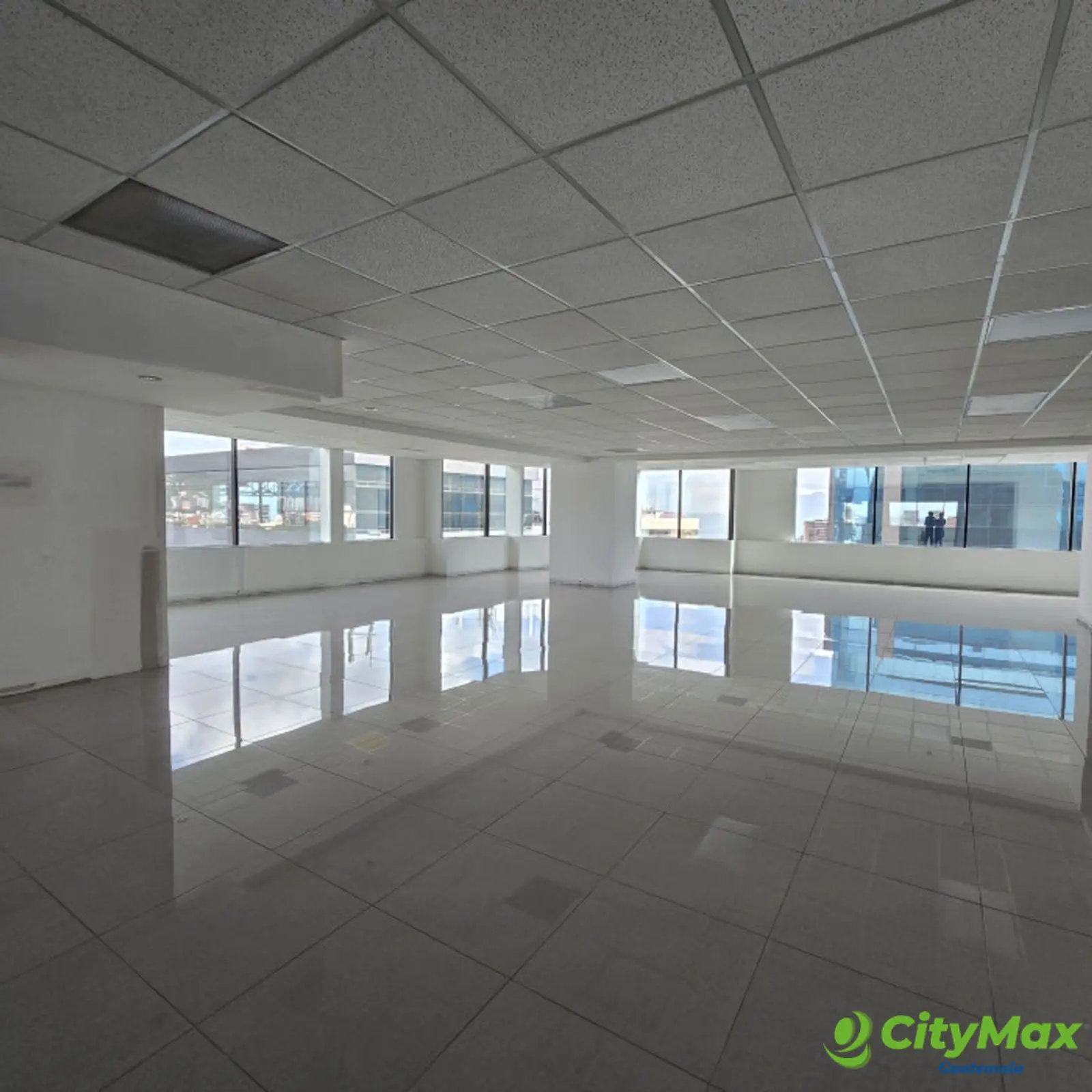 En renta oficina comercial en zona 14 Guatemala - foto 3