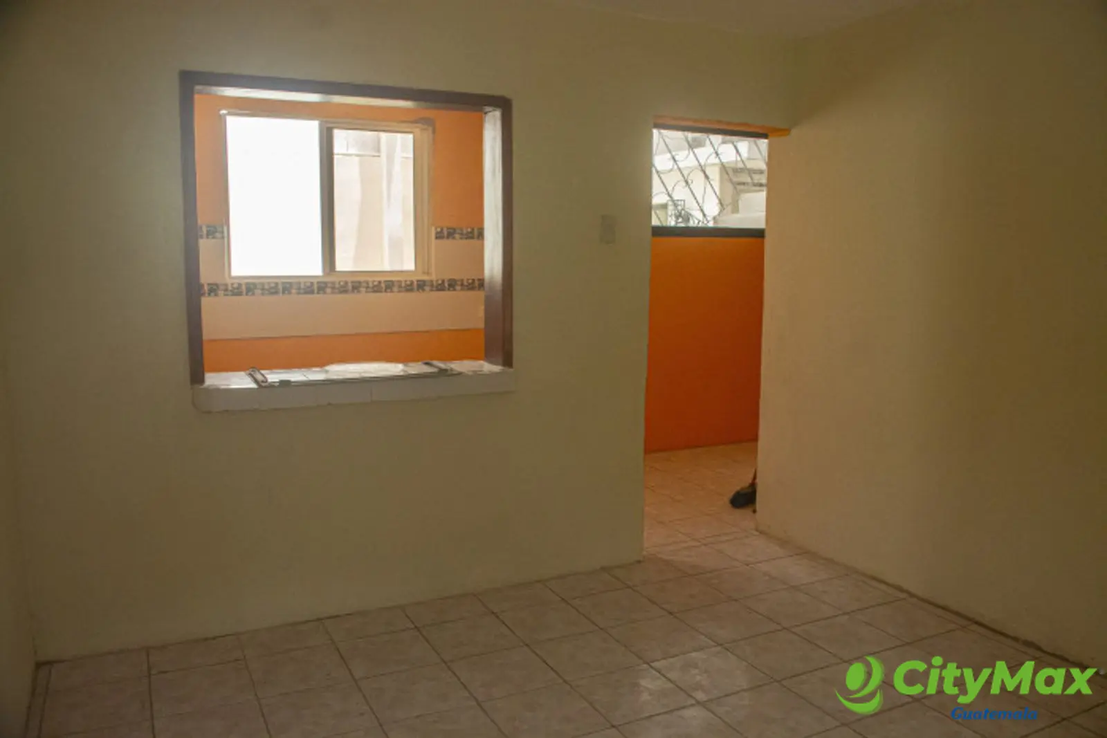 casa en venta o renta zona 18 fuera de garita - foto 2