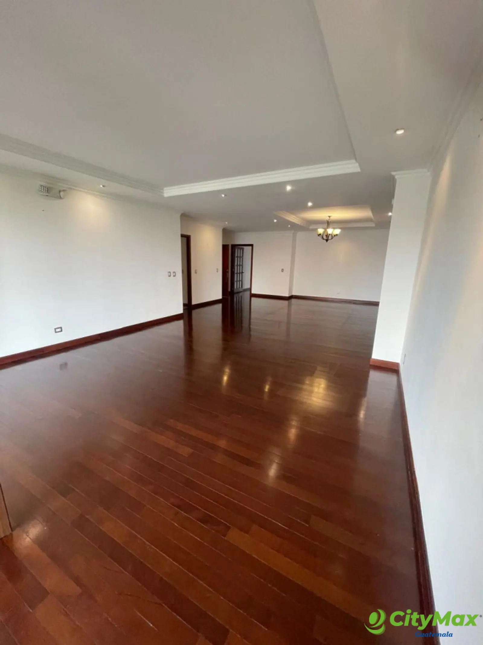 En Renta Apartamento en Tadeus Zona 14 - foto 9