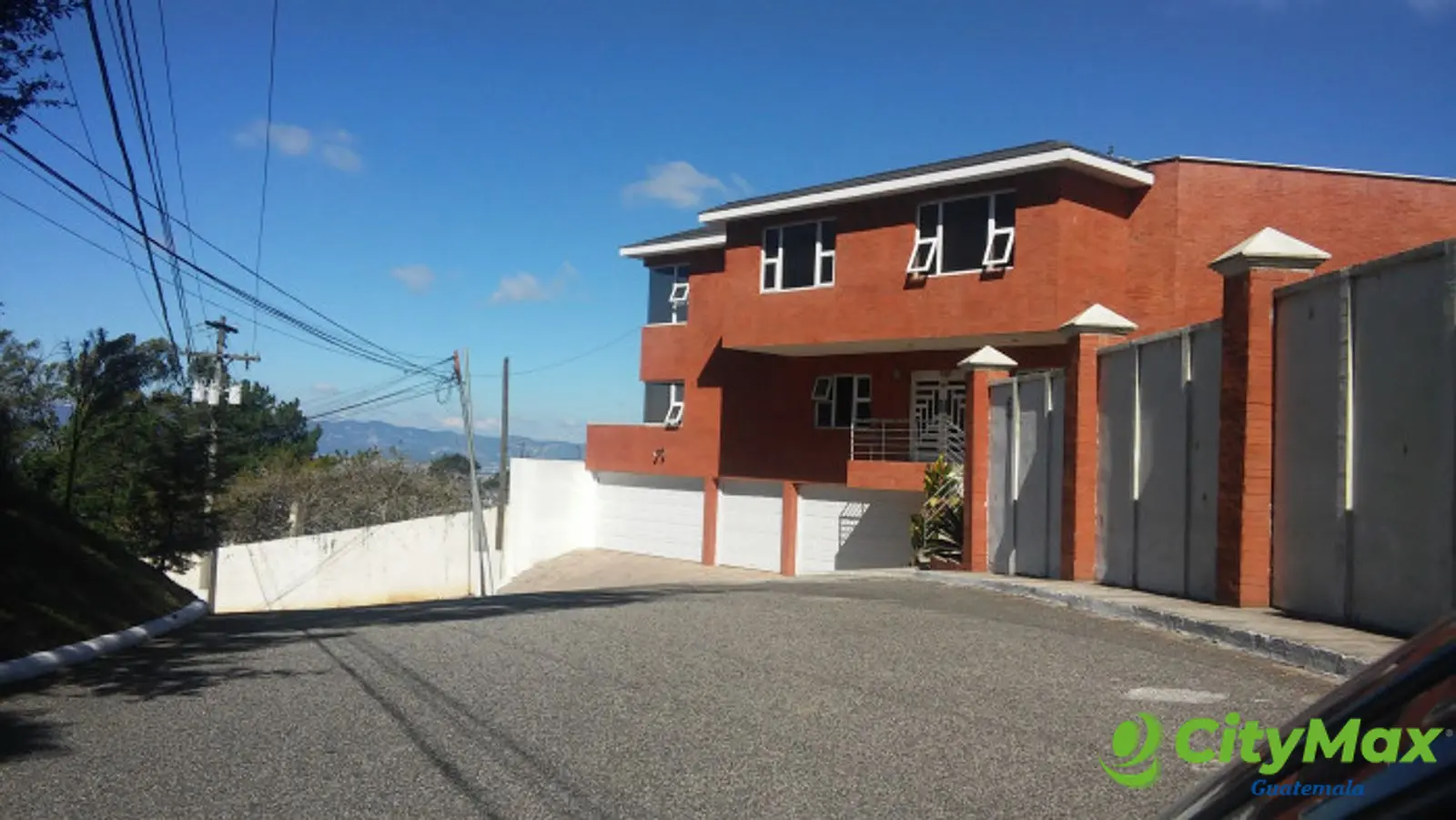 Bella casa en venta en KM 9.5 CES ALTOS DE MONTEBELLO - foto 3