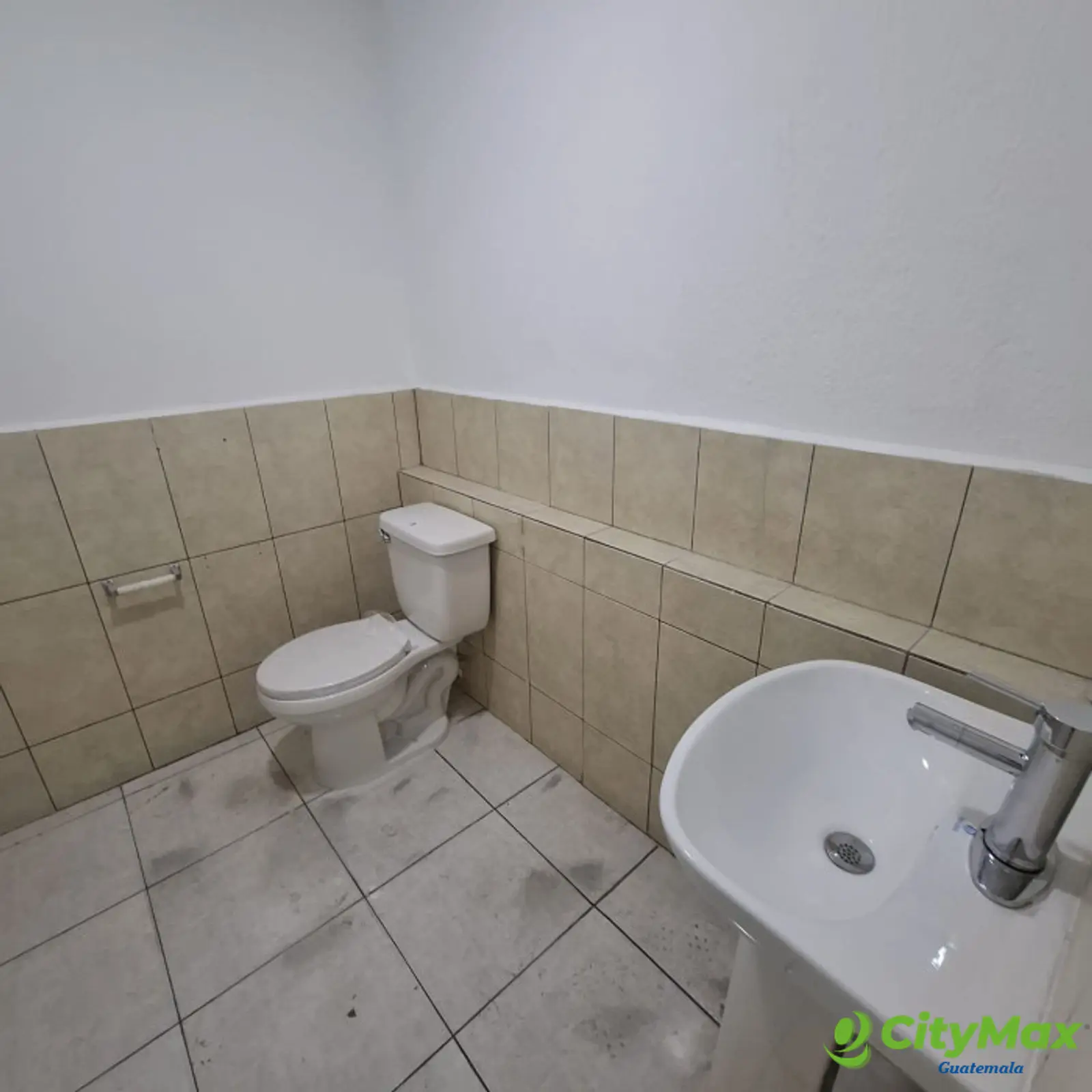 Oficina Comercial en Renta en Zona 10Ciudad de Guatemala - foto 10