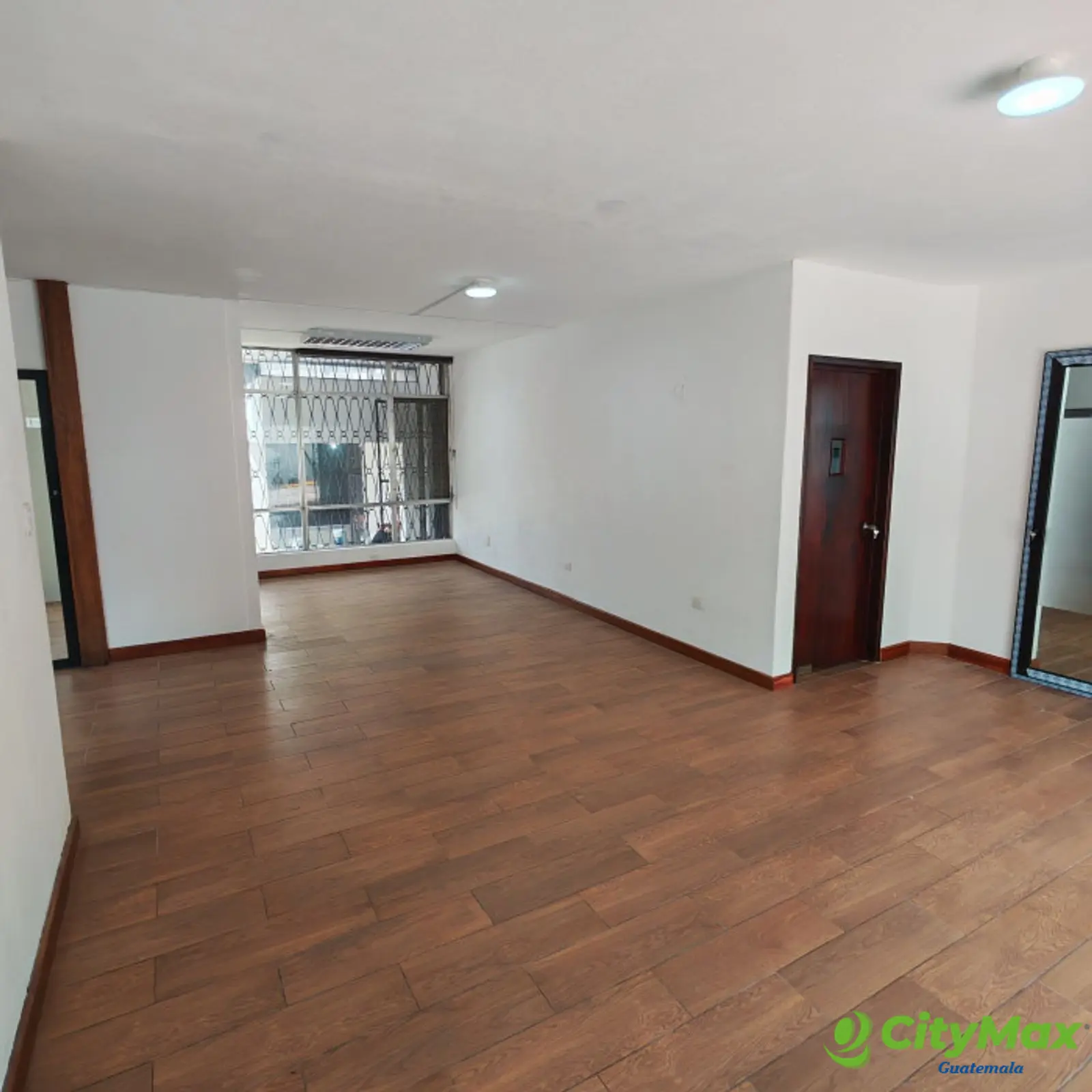 Casa ideal Oficinas en Renta zona 14 - foto 15