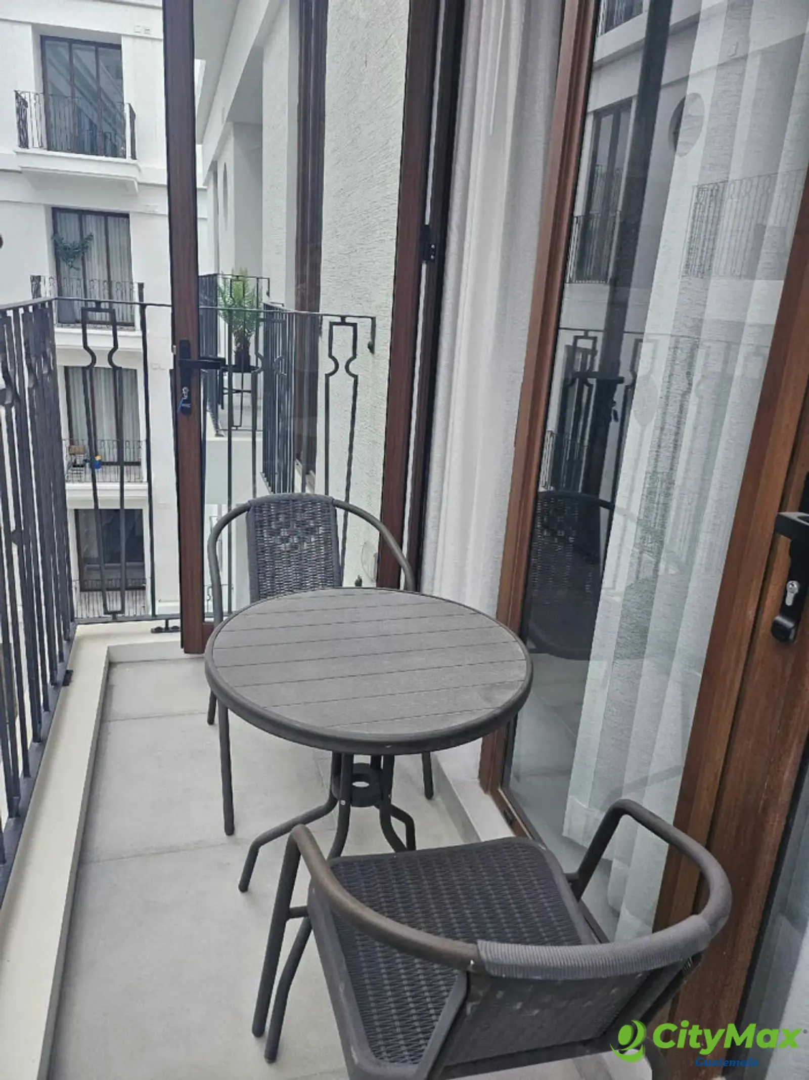 Apartamento Amueblado renta Antares de Cayala Zona 16 - foto 9