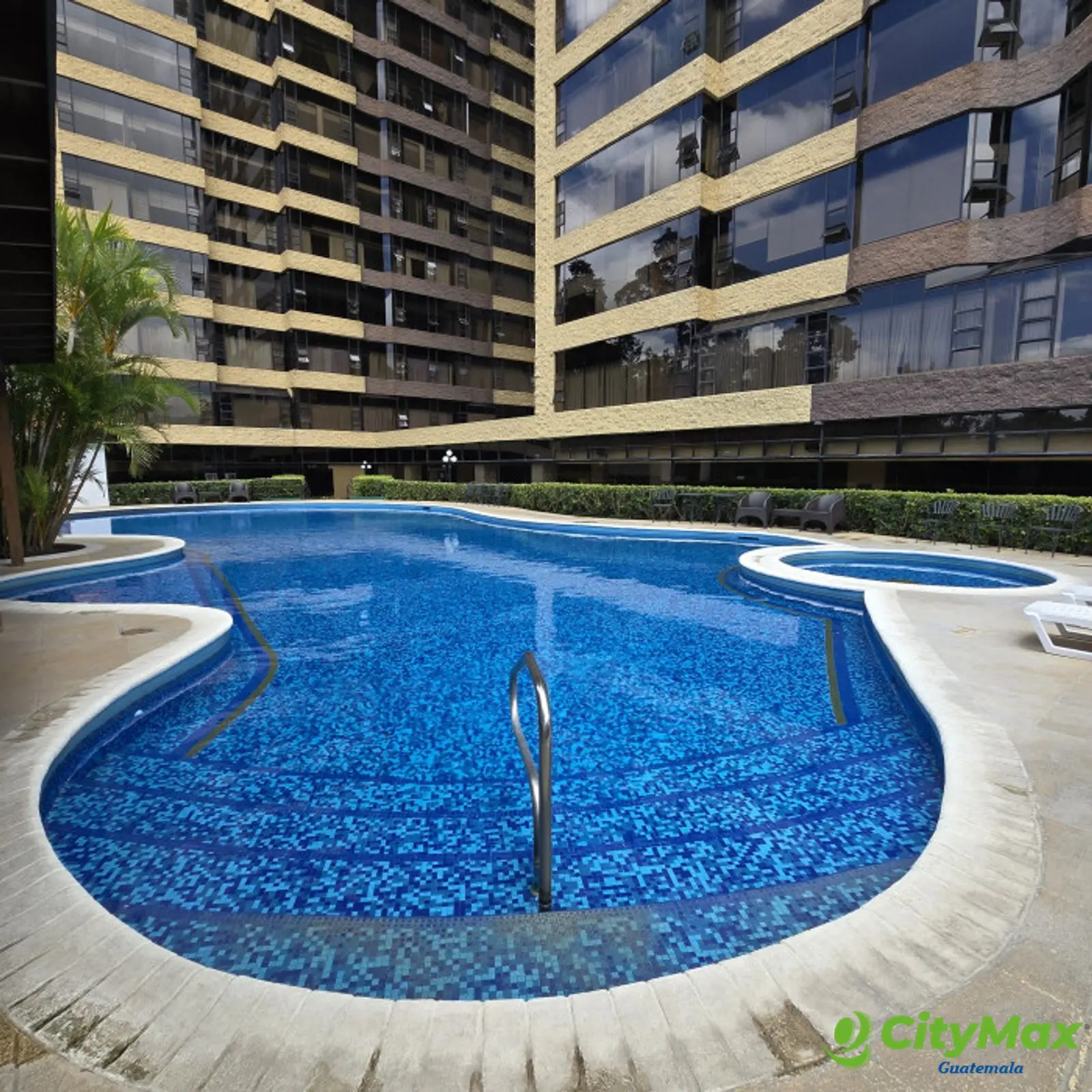 En Renta apartamento amueblado en zona 10 Guatemala - foto 6