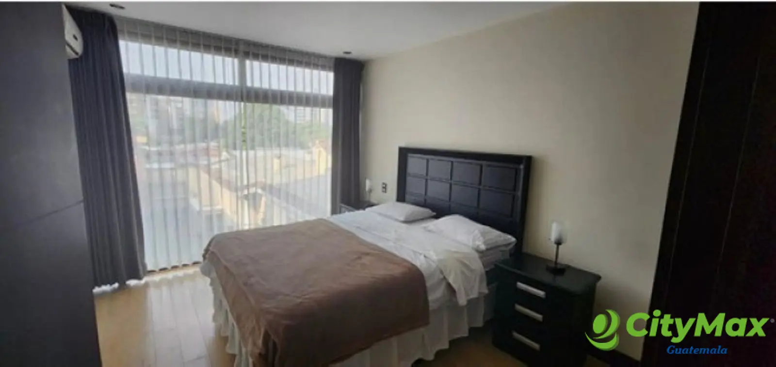 En Alquiler Apartamento Amueblado en Zona 15  - foto 3