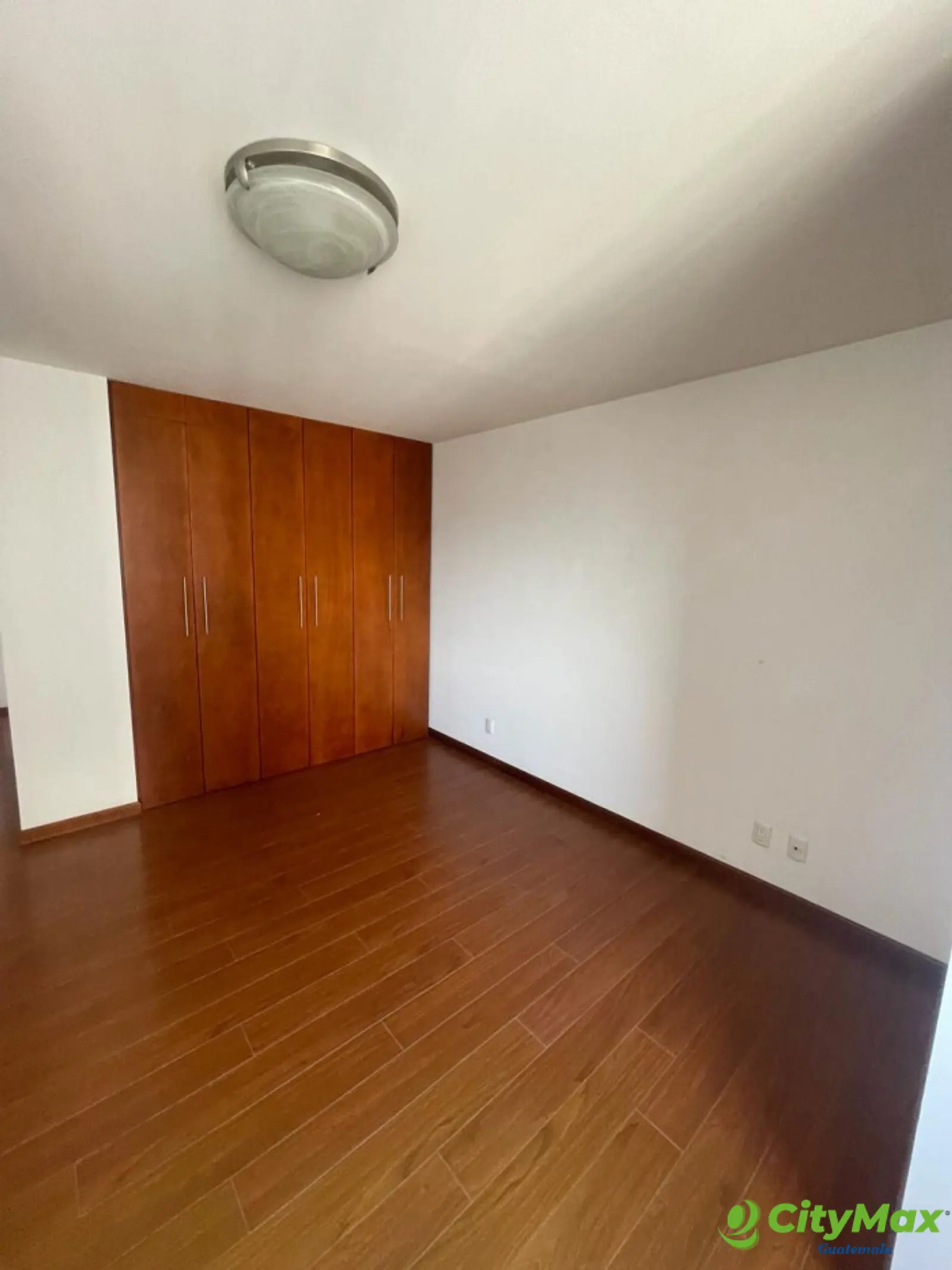Renta de Apartamento en Zona 15 - foto 10