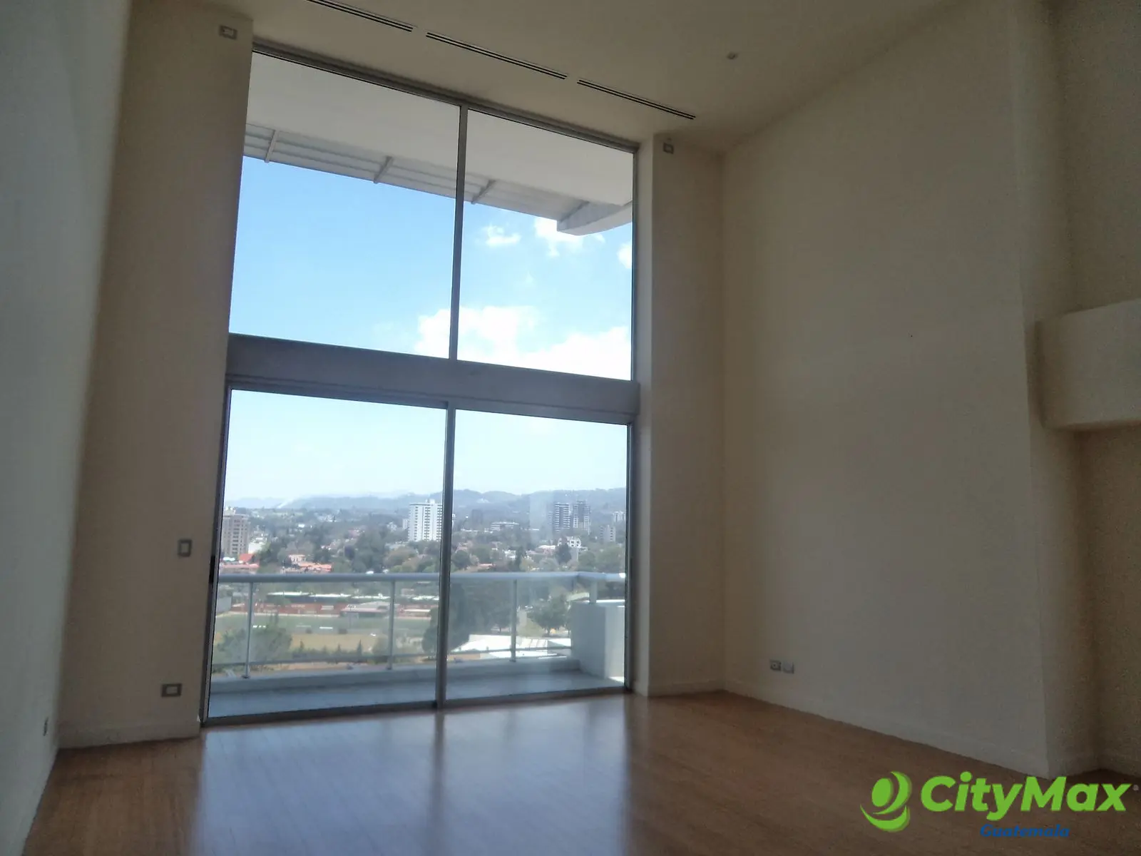 Apartamento en Venta en Atrium zona 10 Guatemala - foto 2