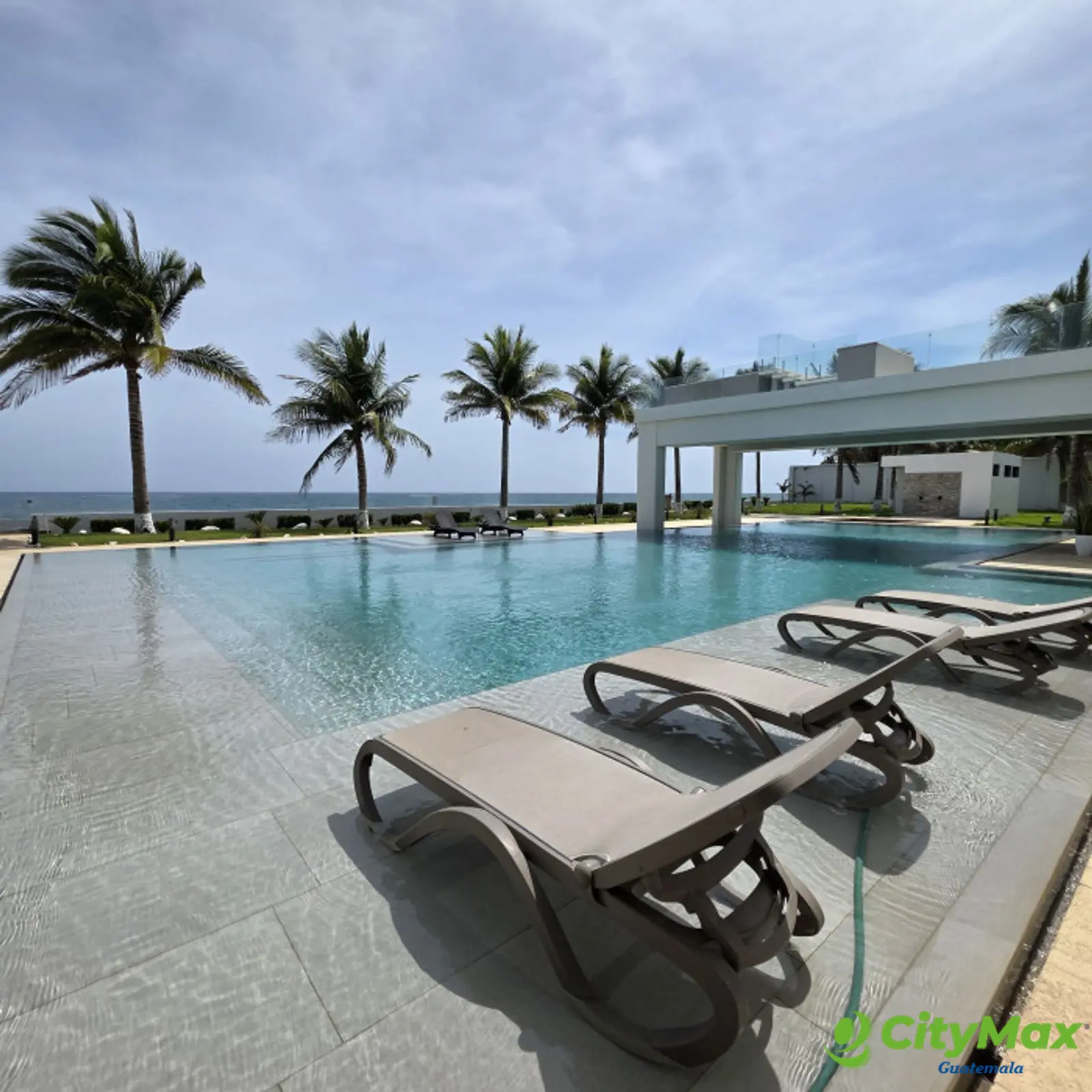 Exclusiva y Lujosa Casa venta frente al Mar Monterrico - foto 3