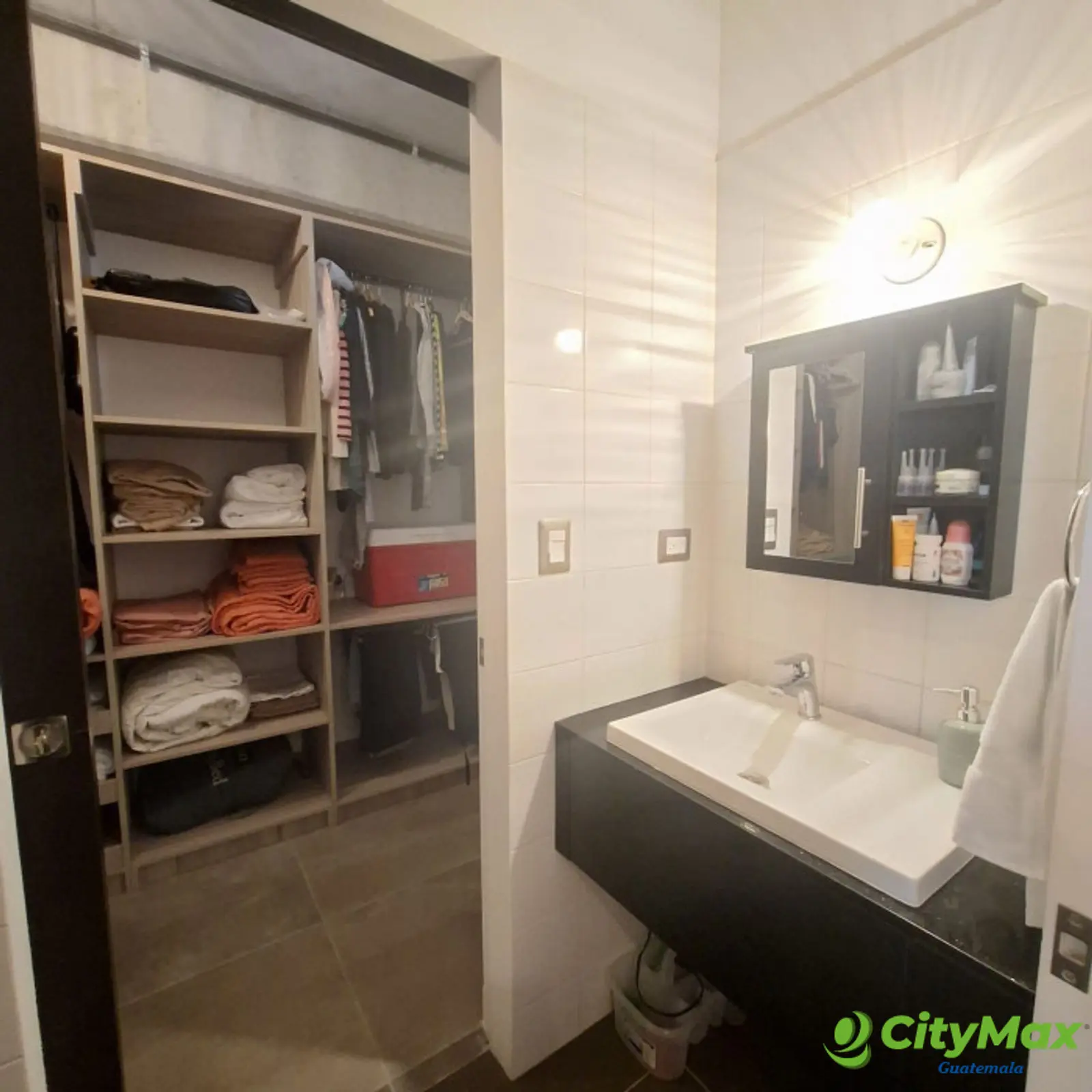 En Venta apartamento 1 habitación Shift Cayala - foto 13