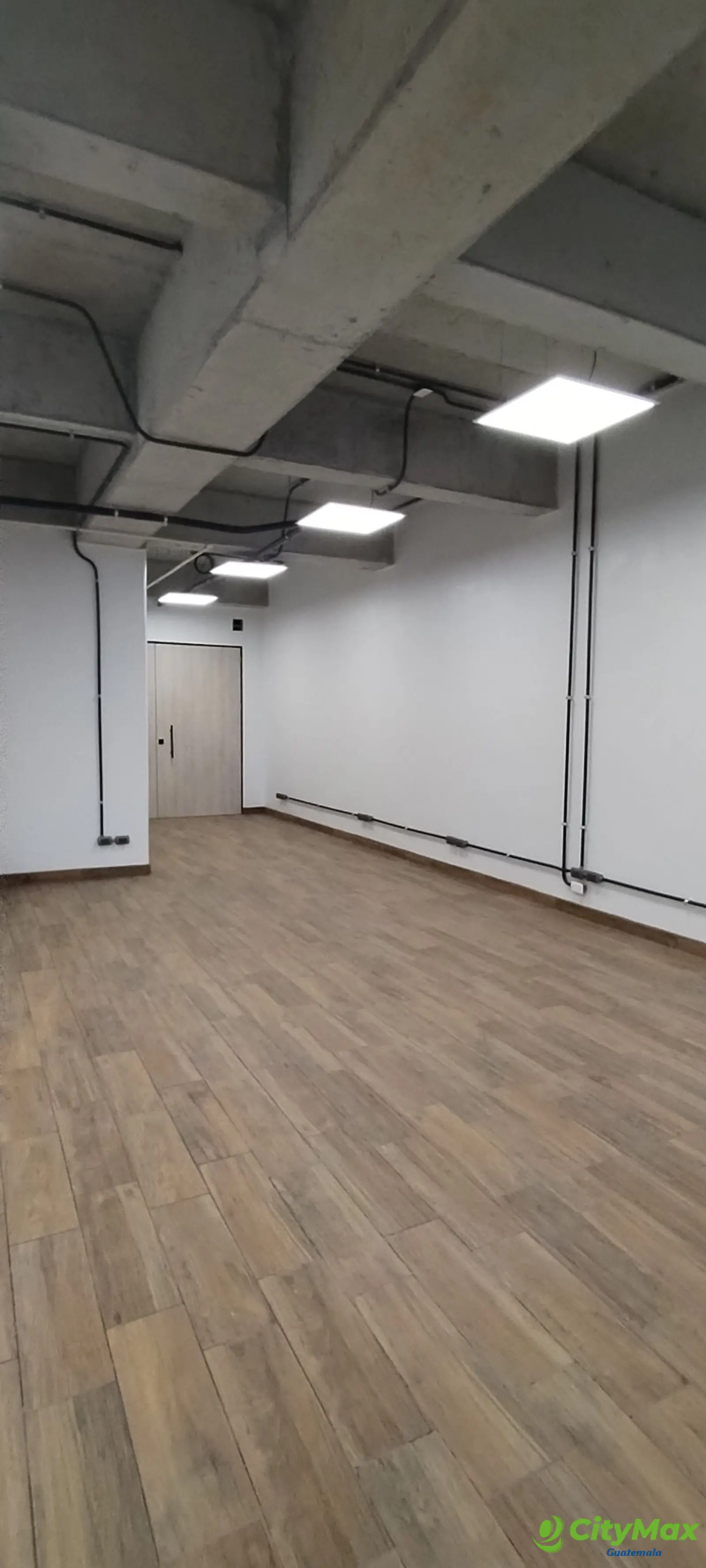 Oficina venta en zona 14 para inversión! rentada - foto 4