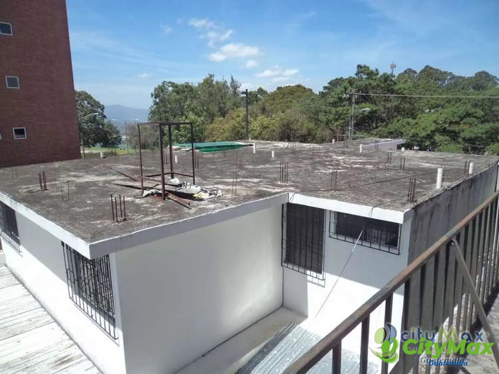 Linda casa en venta en zona 13 cerca de Plaza Berlín - foto 5
