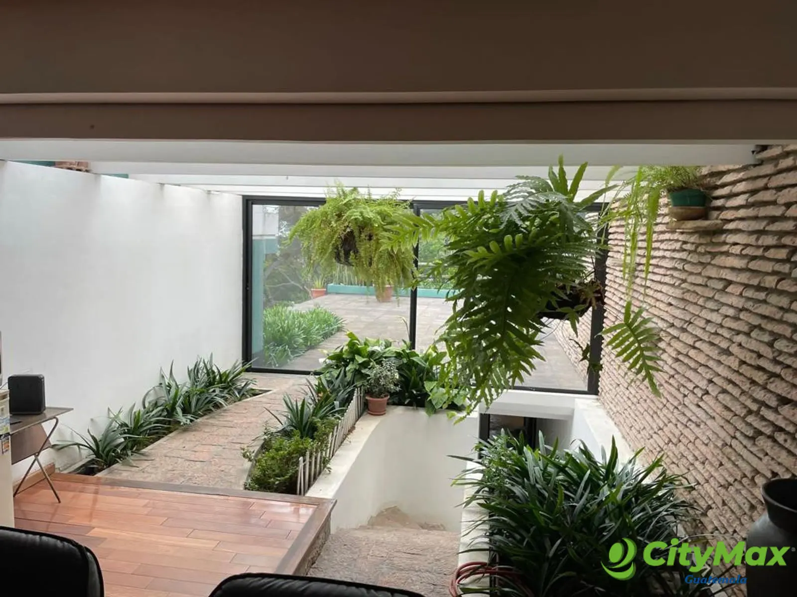 Casa residencial en San Rafael a un costado del Hilton - foto 9